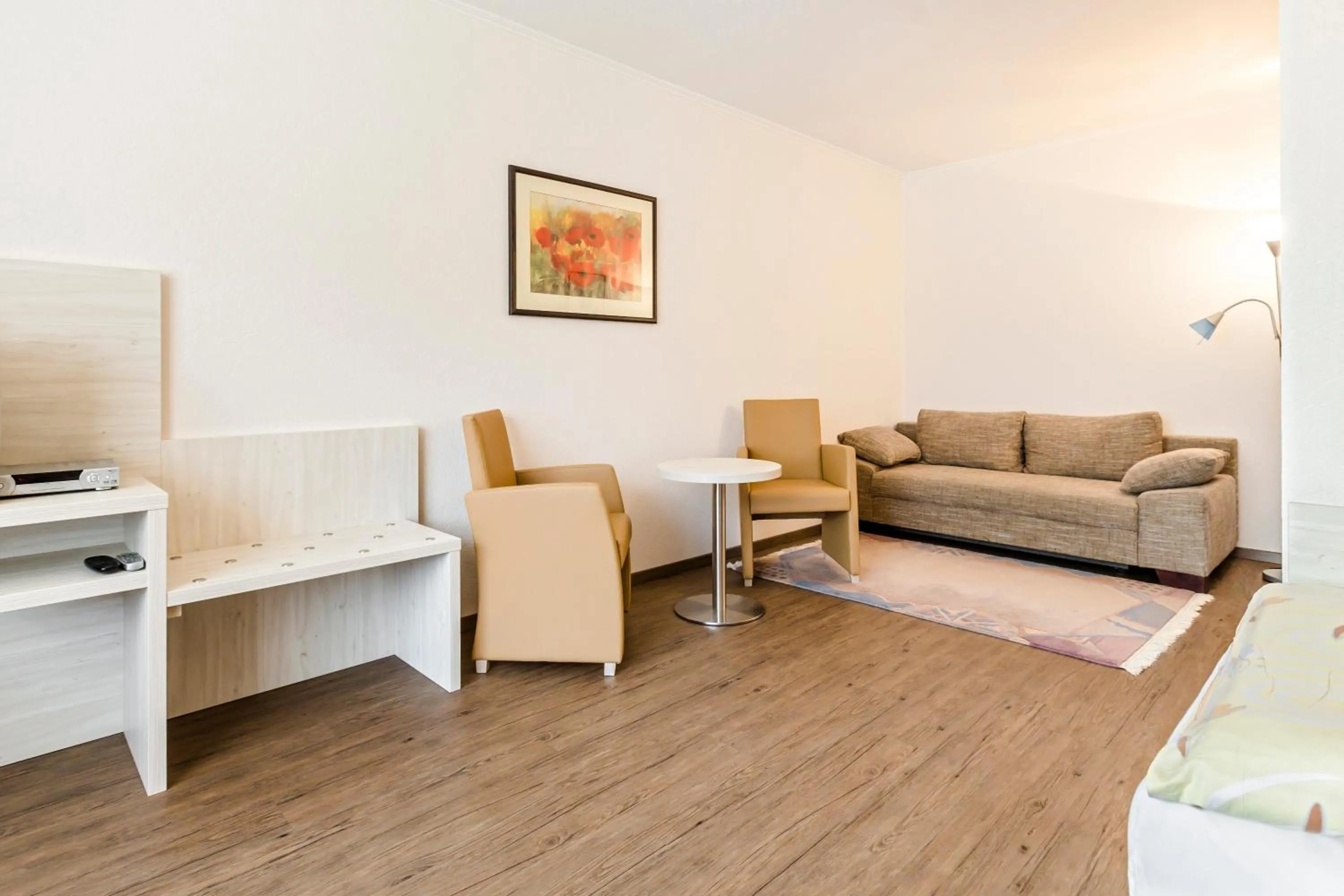 Photo of the whole room in Land-gut-Hotel Westerkrug