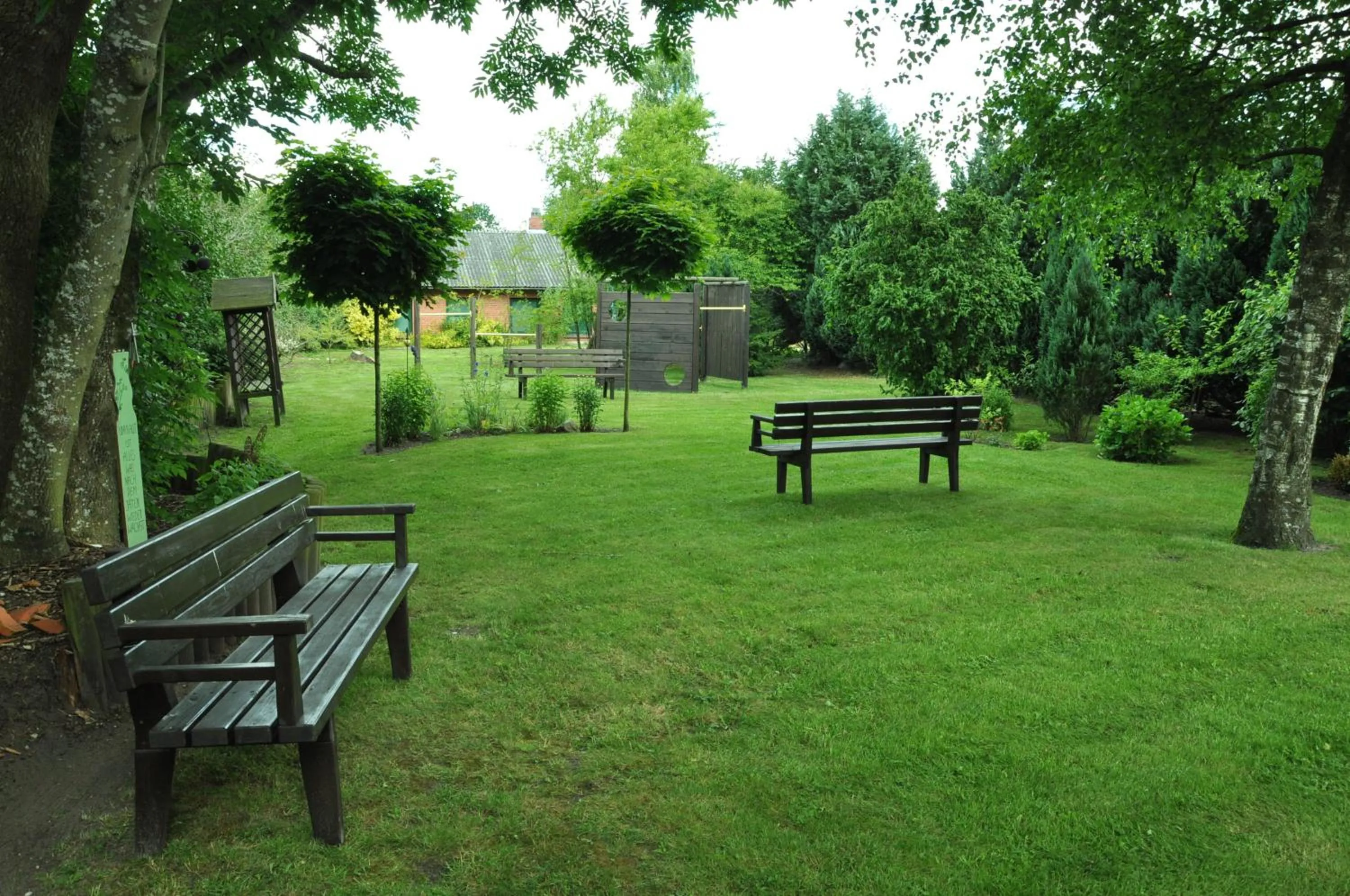 Garden in Land-gut-Hotel Westerkrug