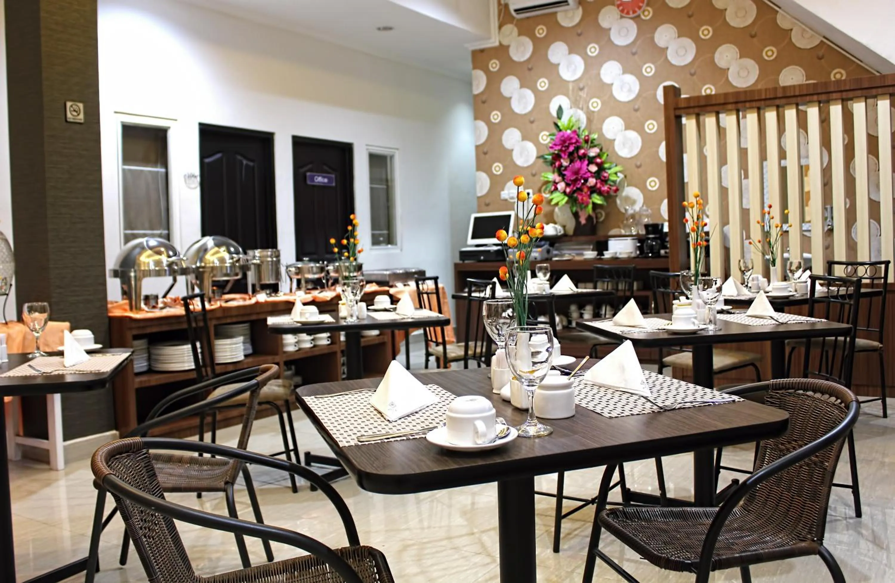 Property building in Mel's Inn Manado