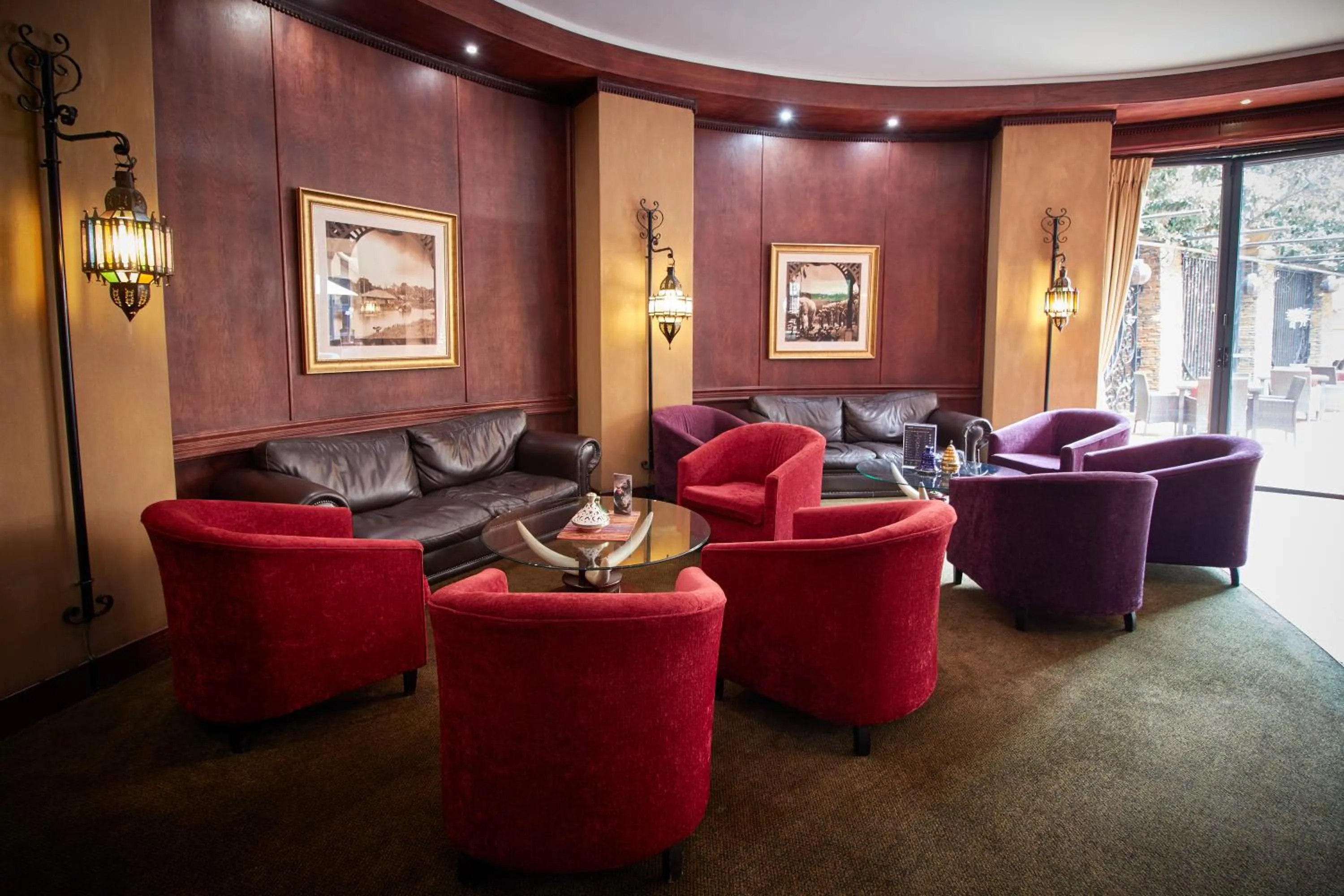 Lounge or bar in Royal Elephant Hotel & Conference Centre