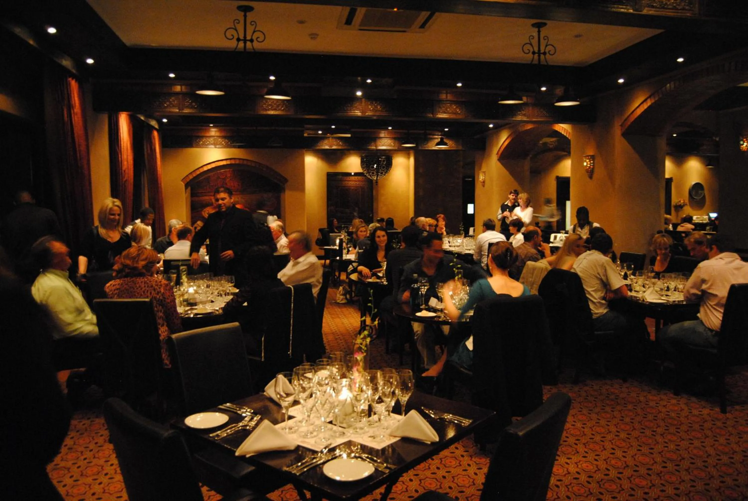 Restaurant/places to eat in Royal Elephant Hotel & Conference Centre