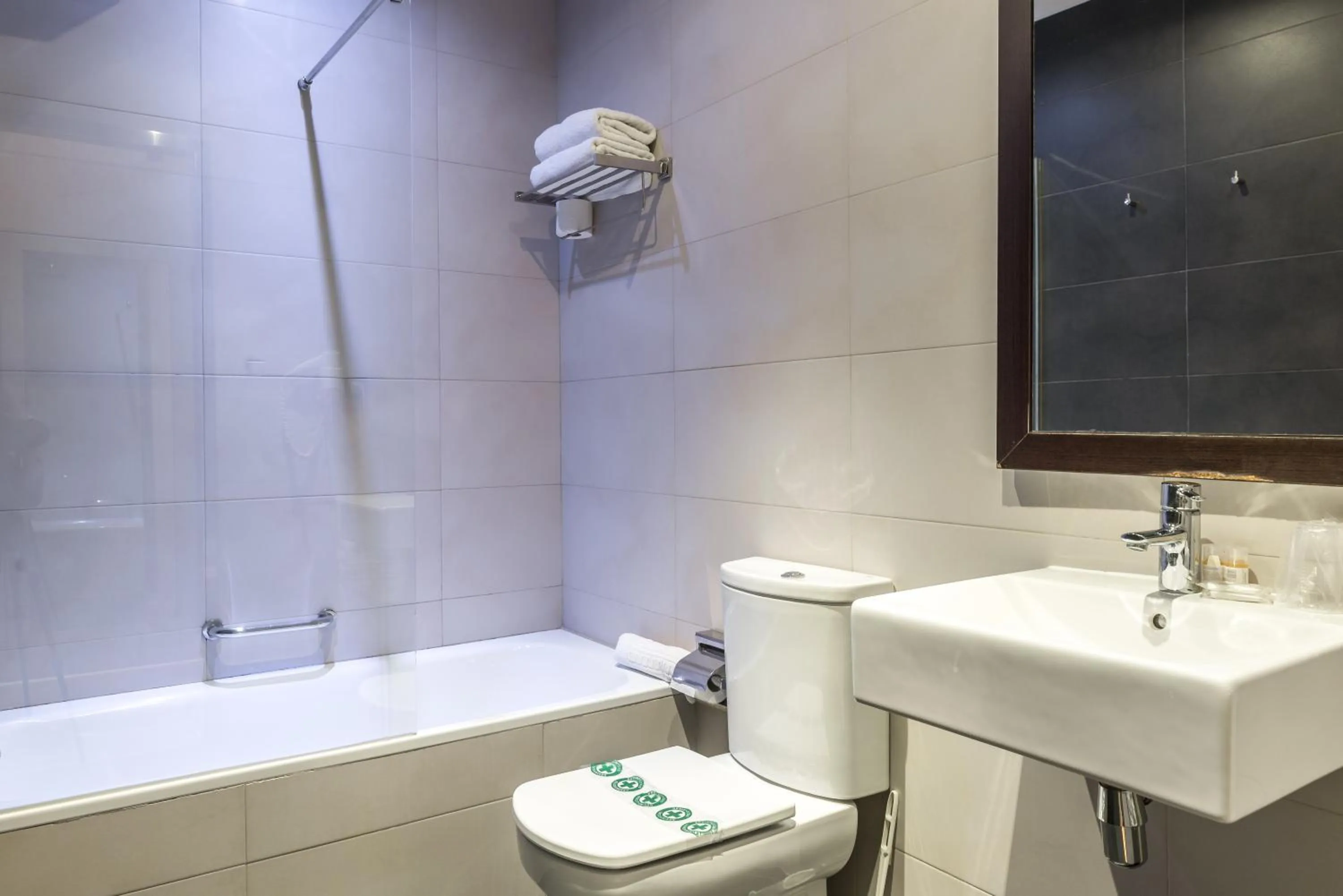 Bathroom in Hostal BCN Ramblas