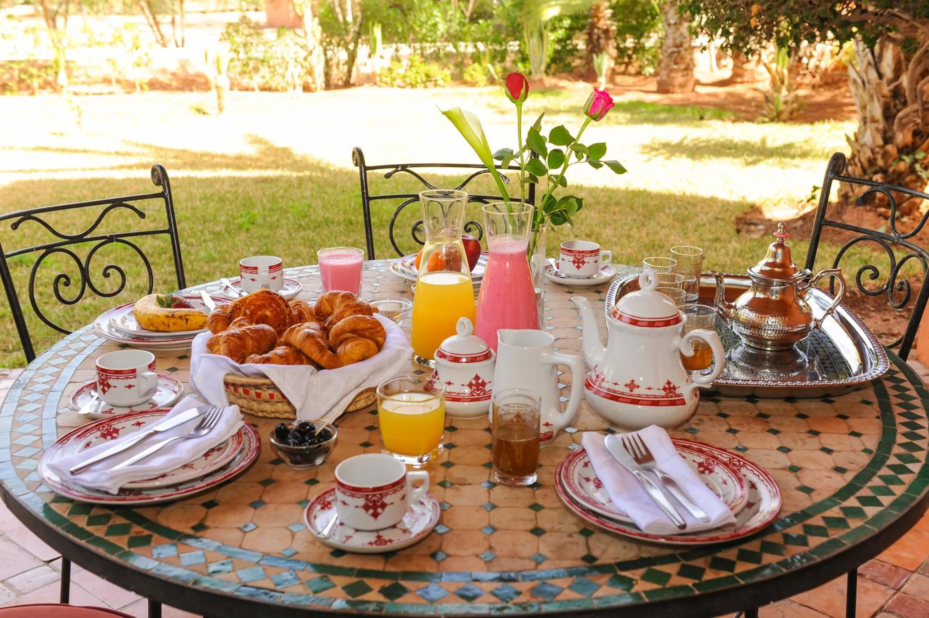 Food and drinks in In Club Palmeraie Resorts