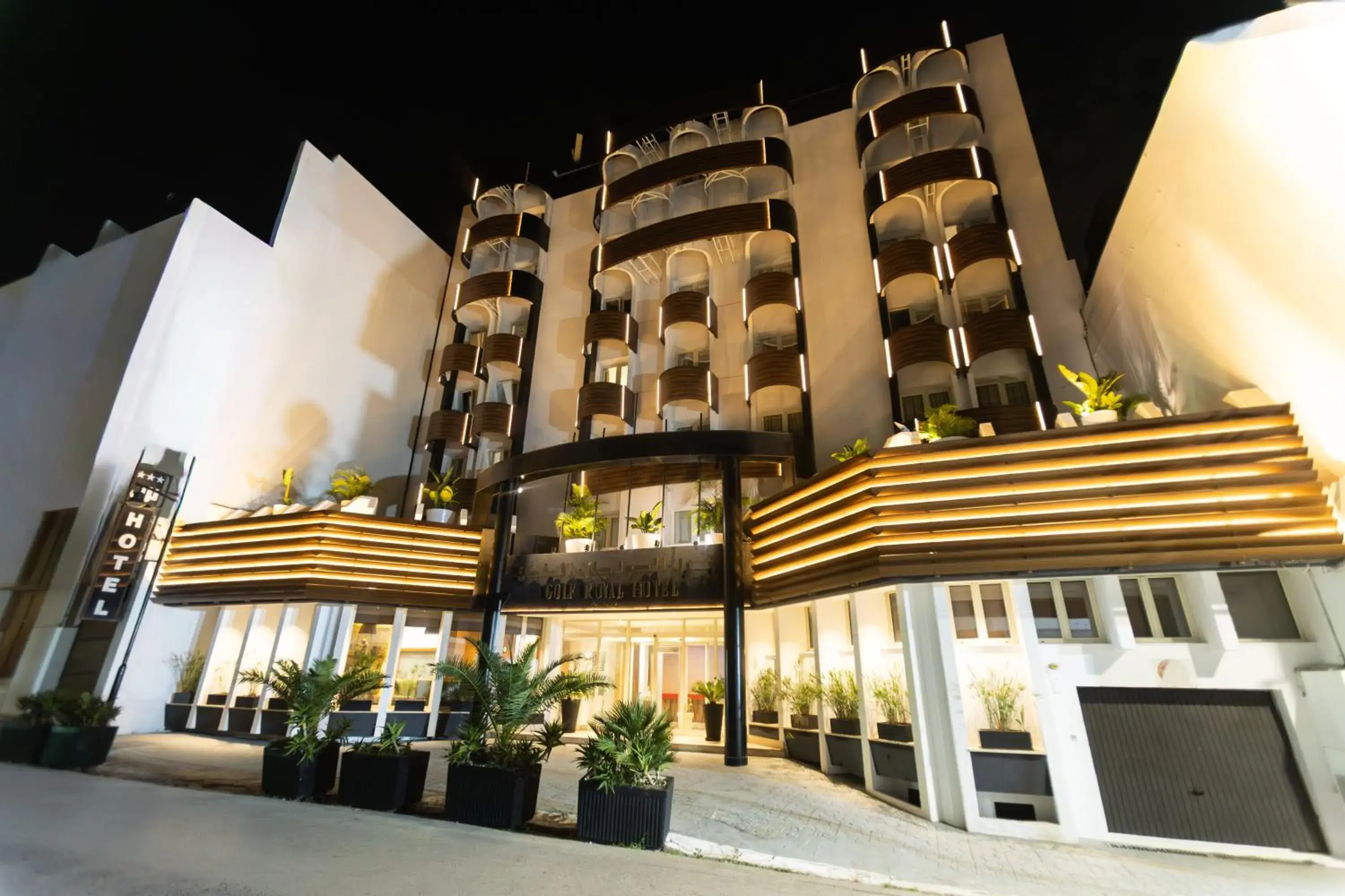 Property building in Golf Royal Hotel Property building in Golf Royal Hotel