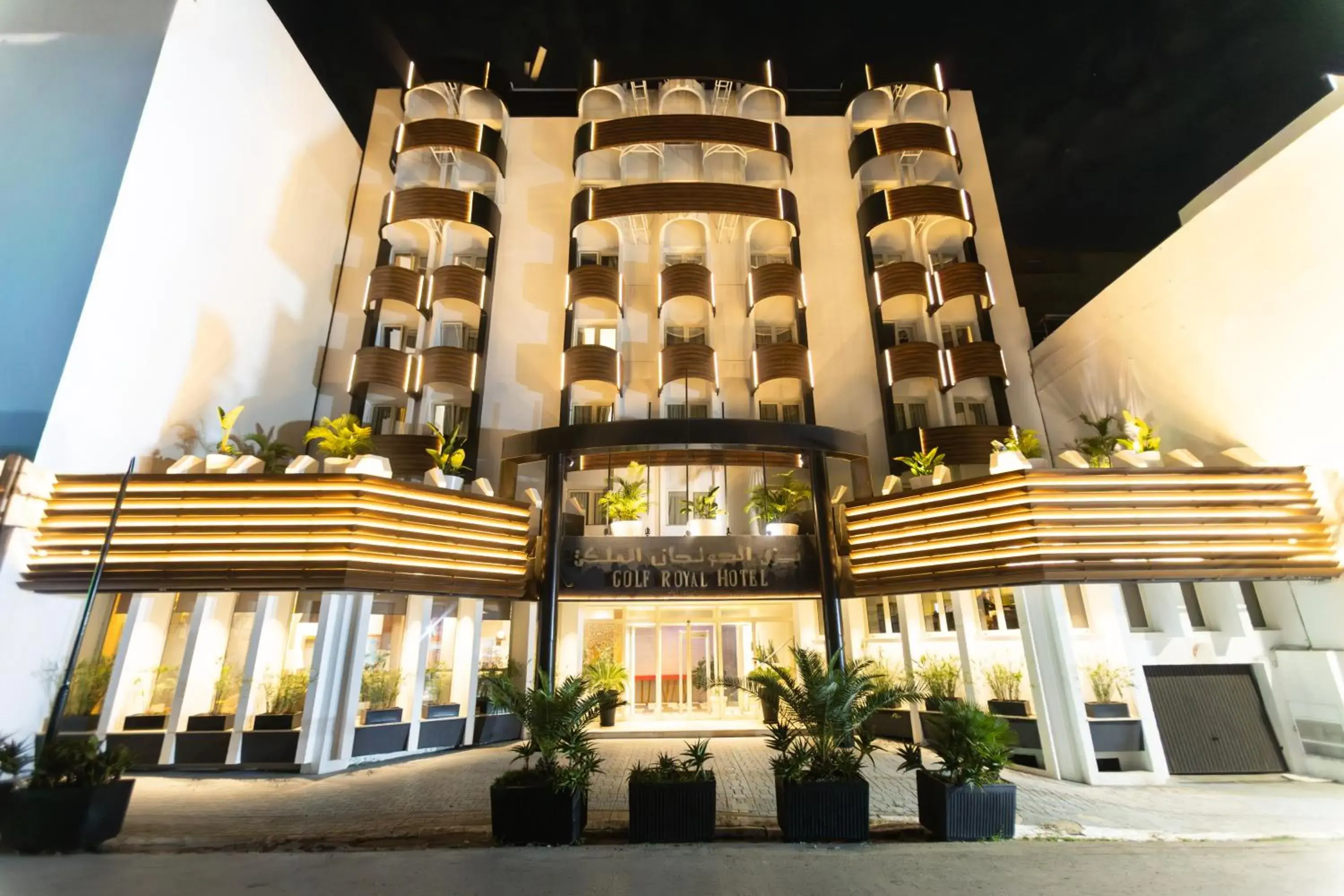 Facade/entrance in Golf Royal Hotel Facade/entrance in Golf Royal Hotel