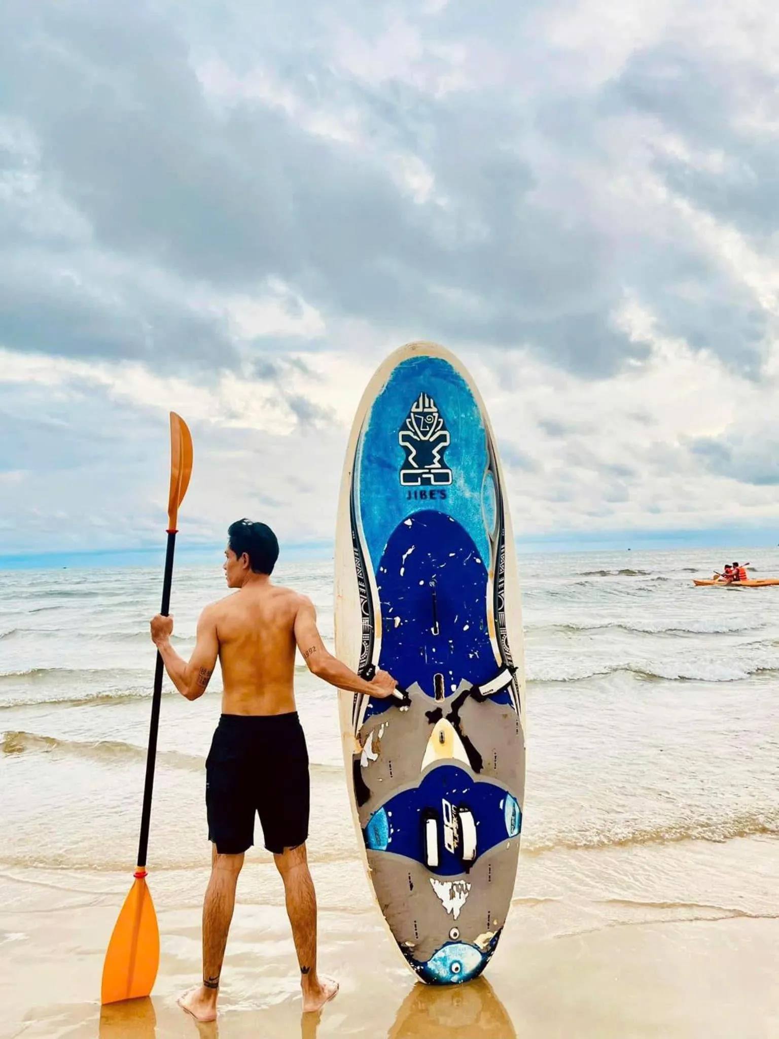 Activities in Azerai Ke Ga Bay