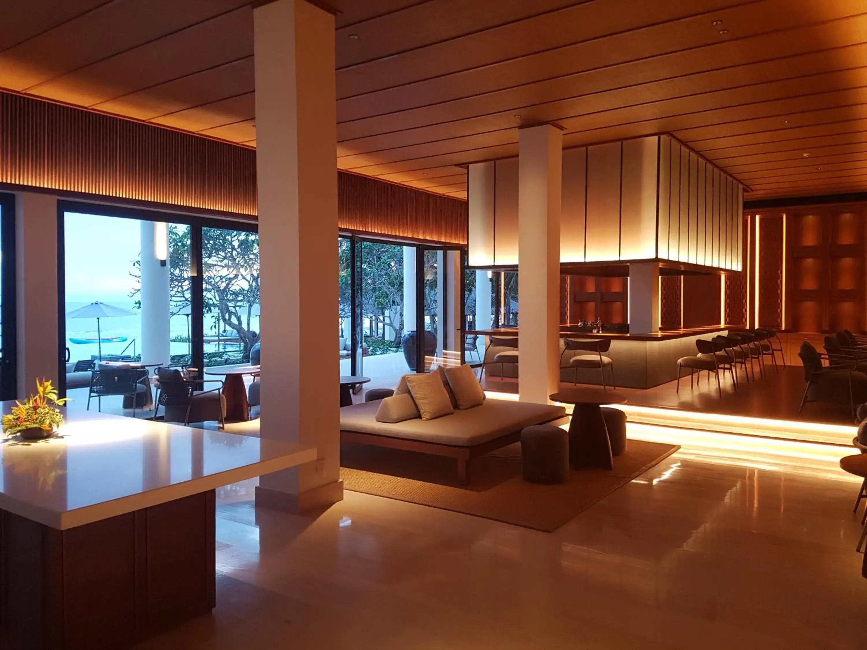 Restaurant/places to eat in Azerai Ke Ga Bay Restaurant/places to eat in Azerai Ke Ga Bay