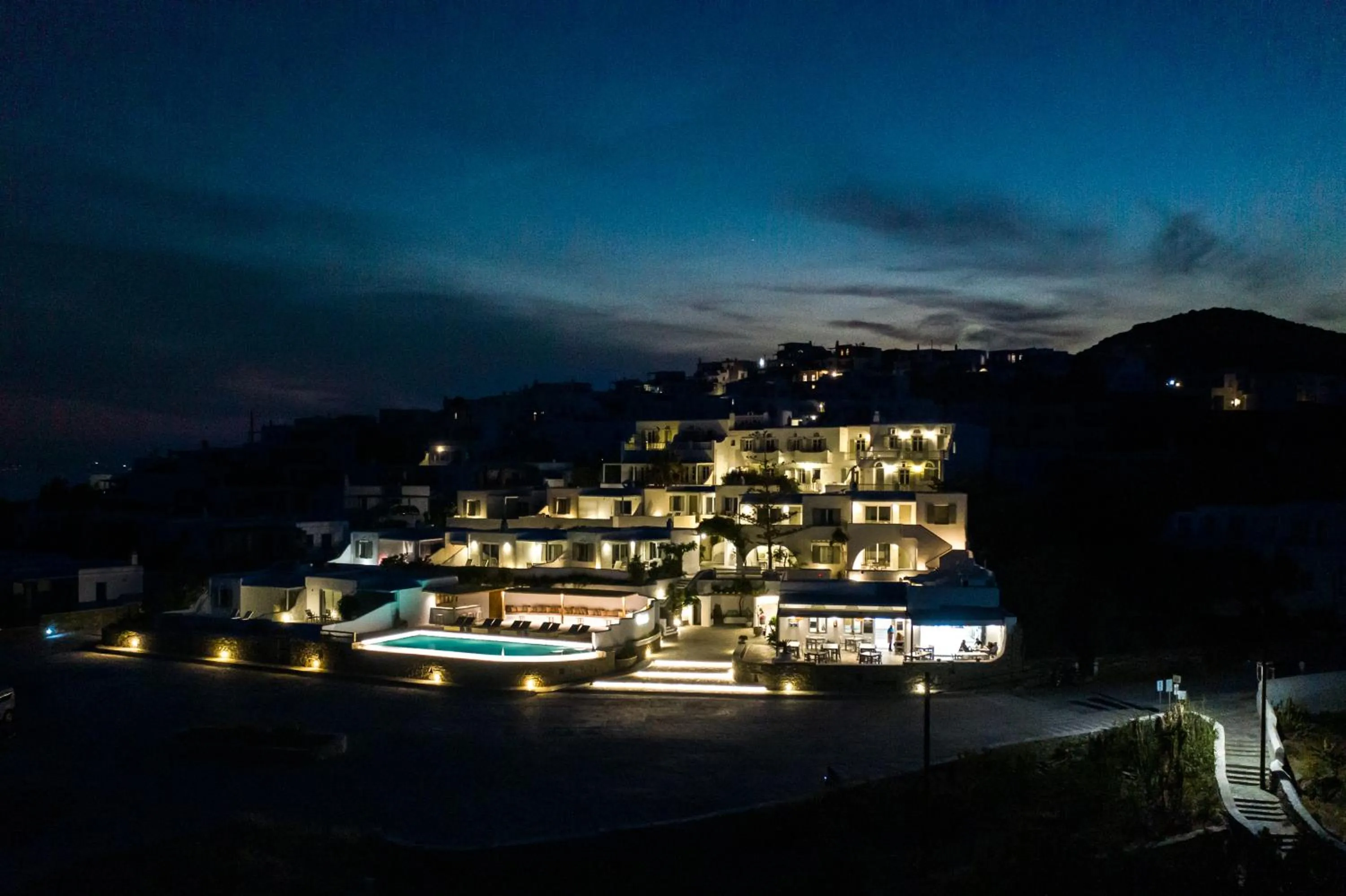 Property building in Cavos