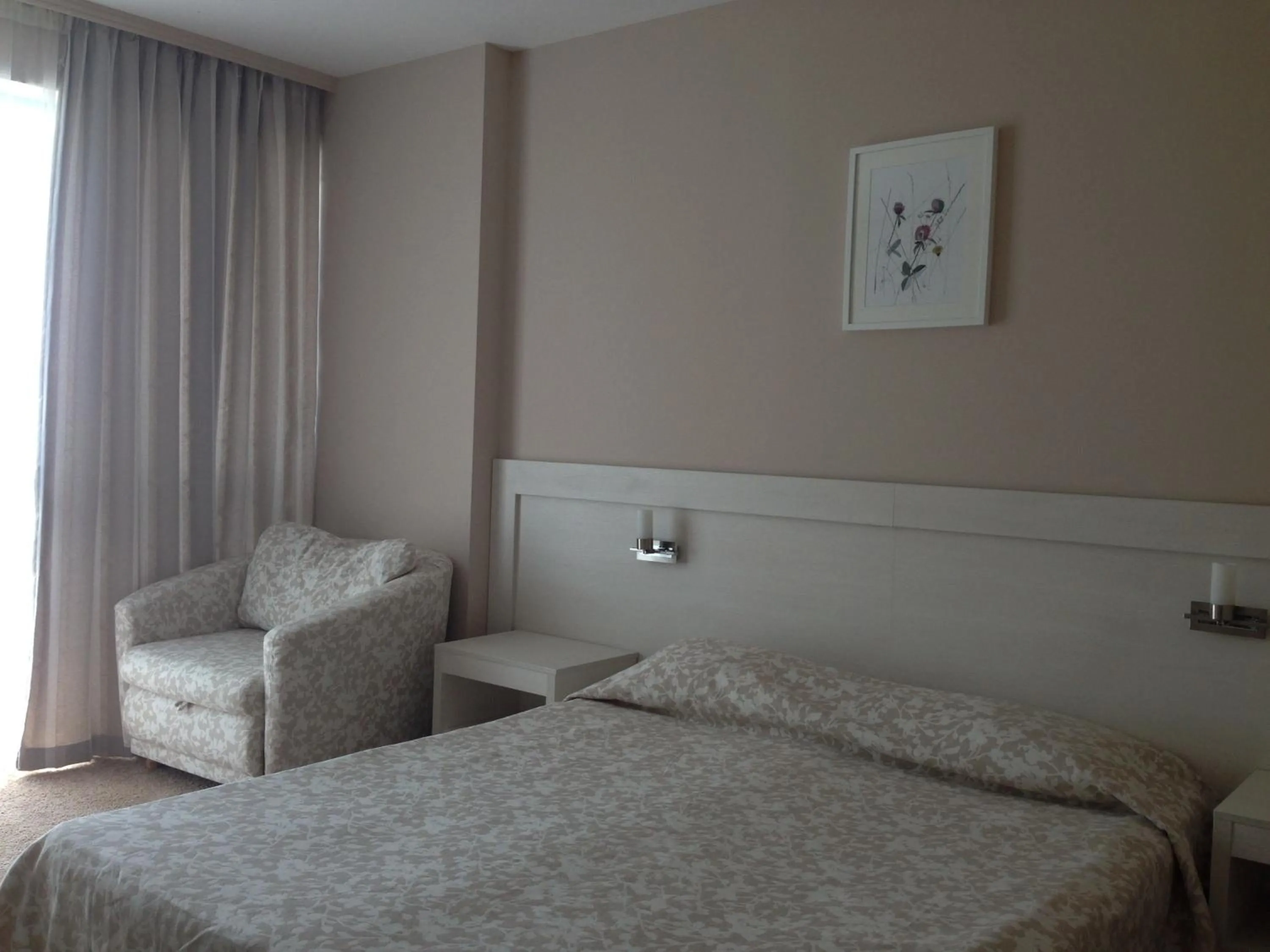 Bed in Sineva Beach Hotel - All Inclusive