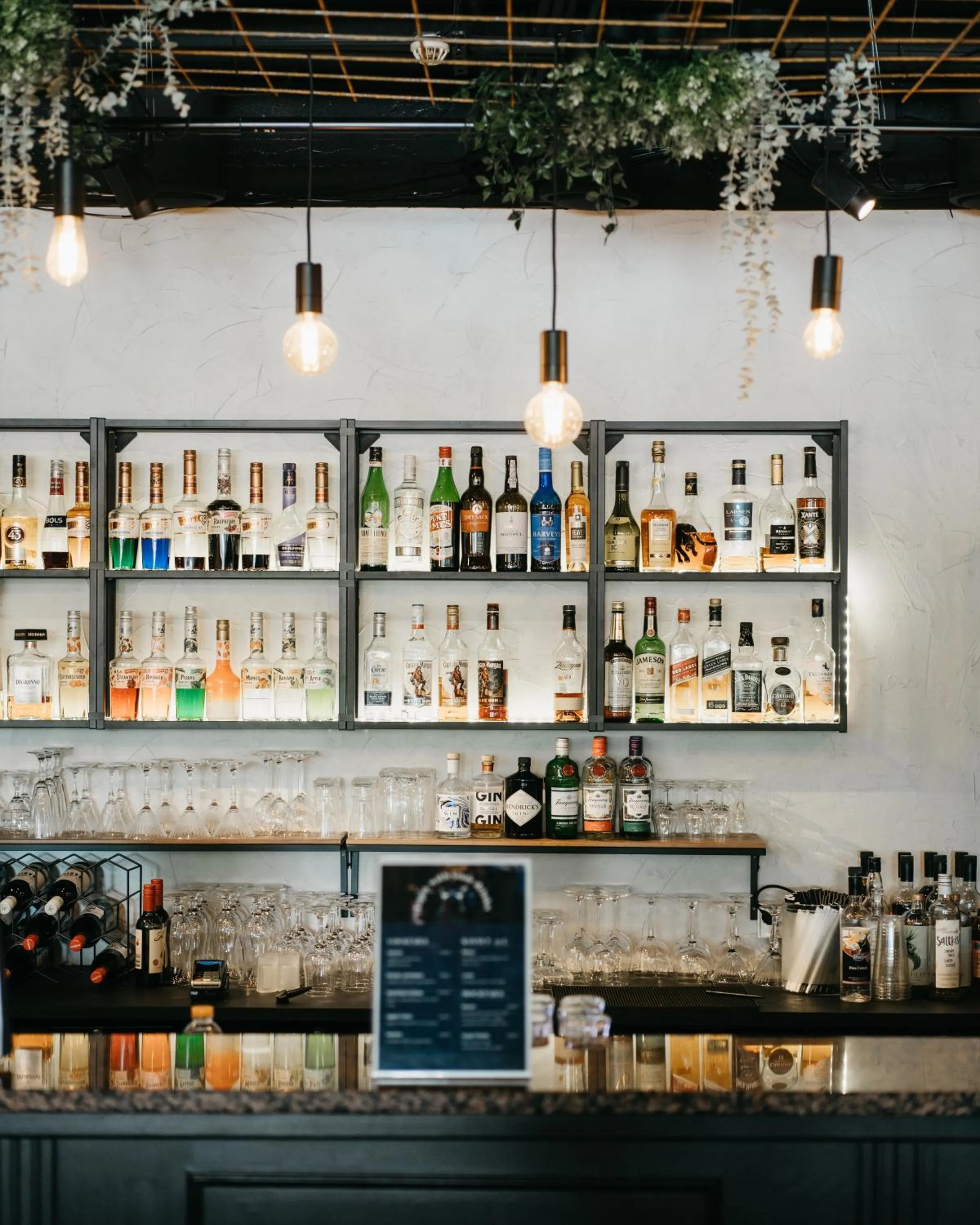 Restaurant/places to eat in Hotel Waltikka