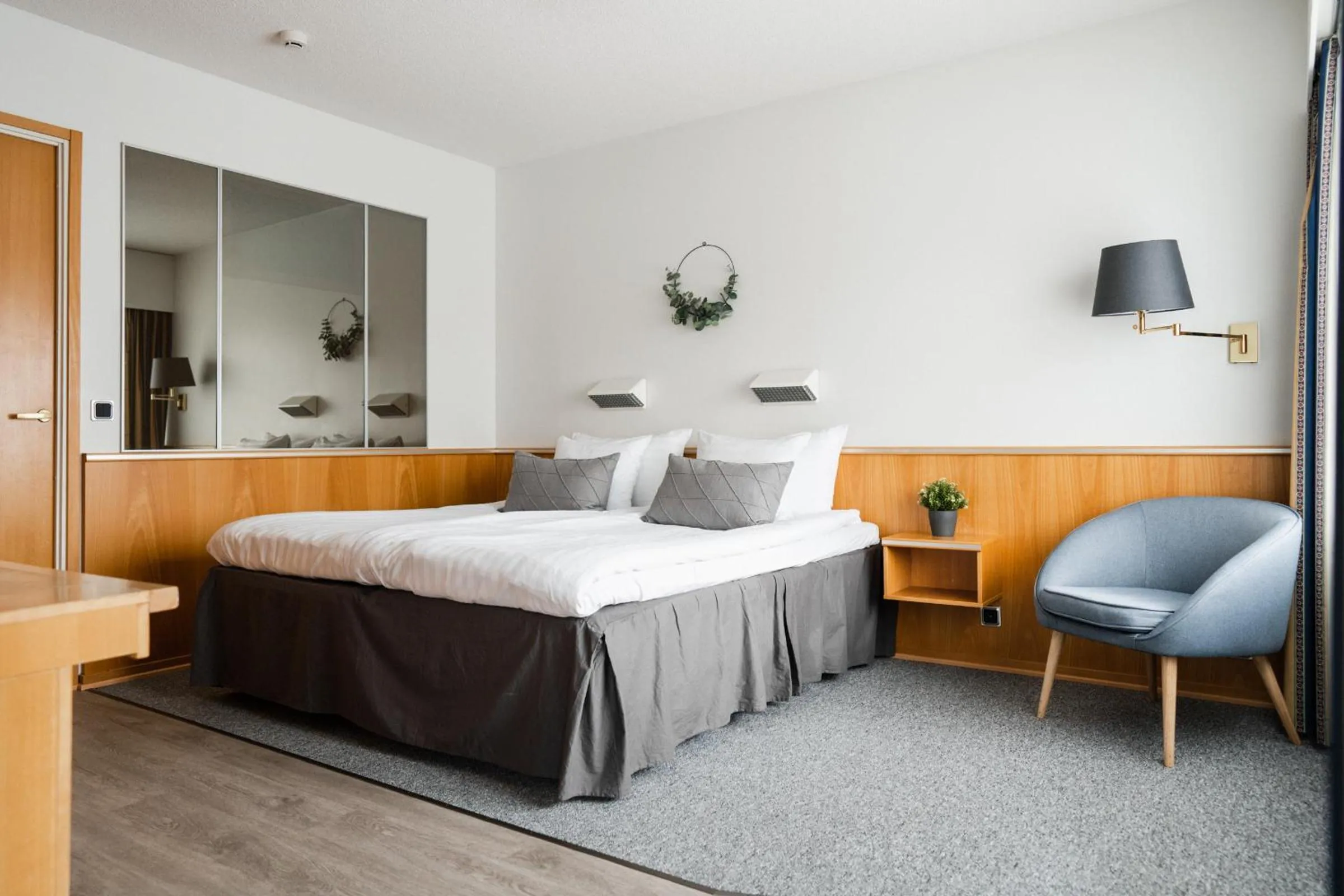 Photo of the whole room, Bed in Hotel Waltikka