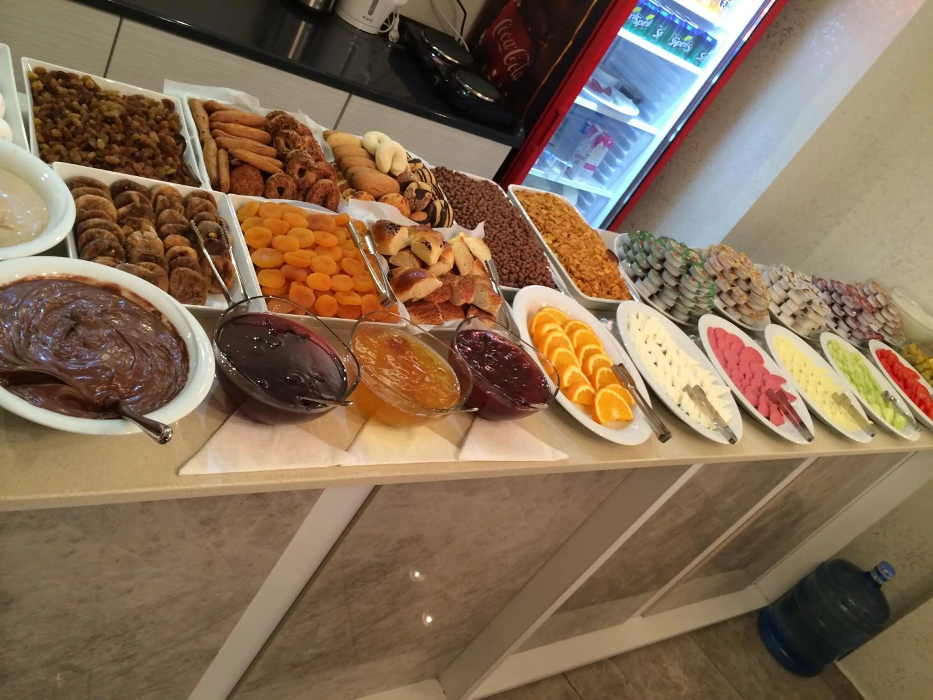 Restaurant/places to eat in Nova Roma Hotel