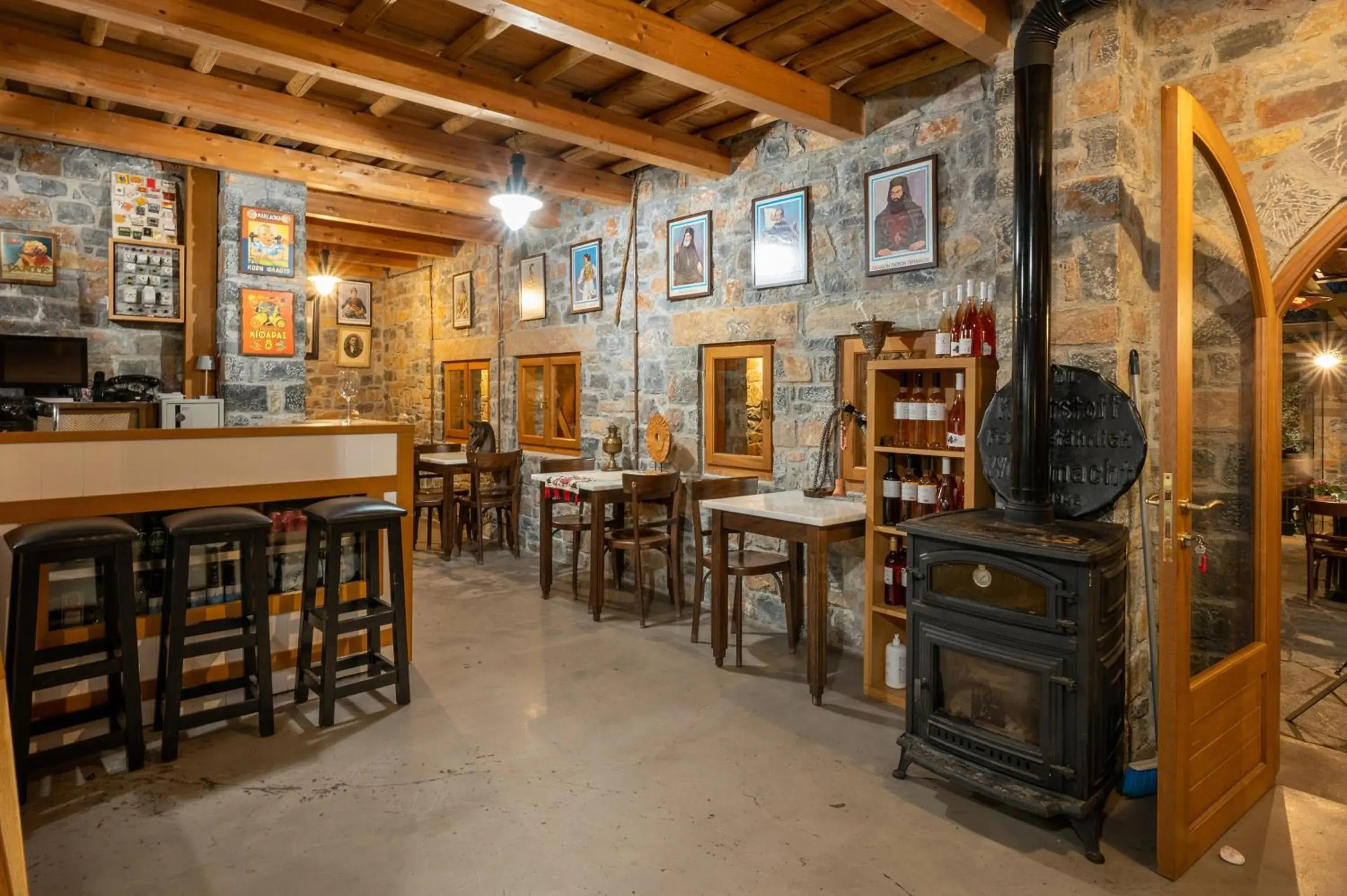 Restaurant/places to eat in Royal & Imperial Belvedere Resort Restaurant/places to eat in Royal & Imperial Belvedere Resort