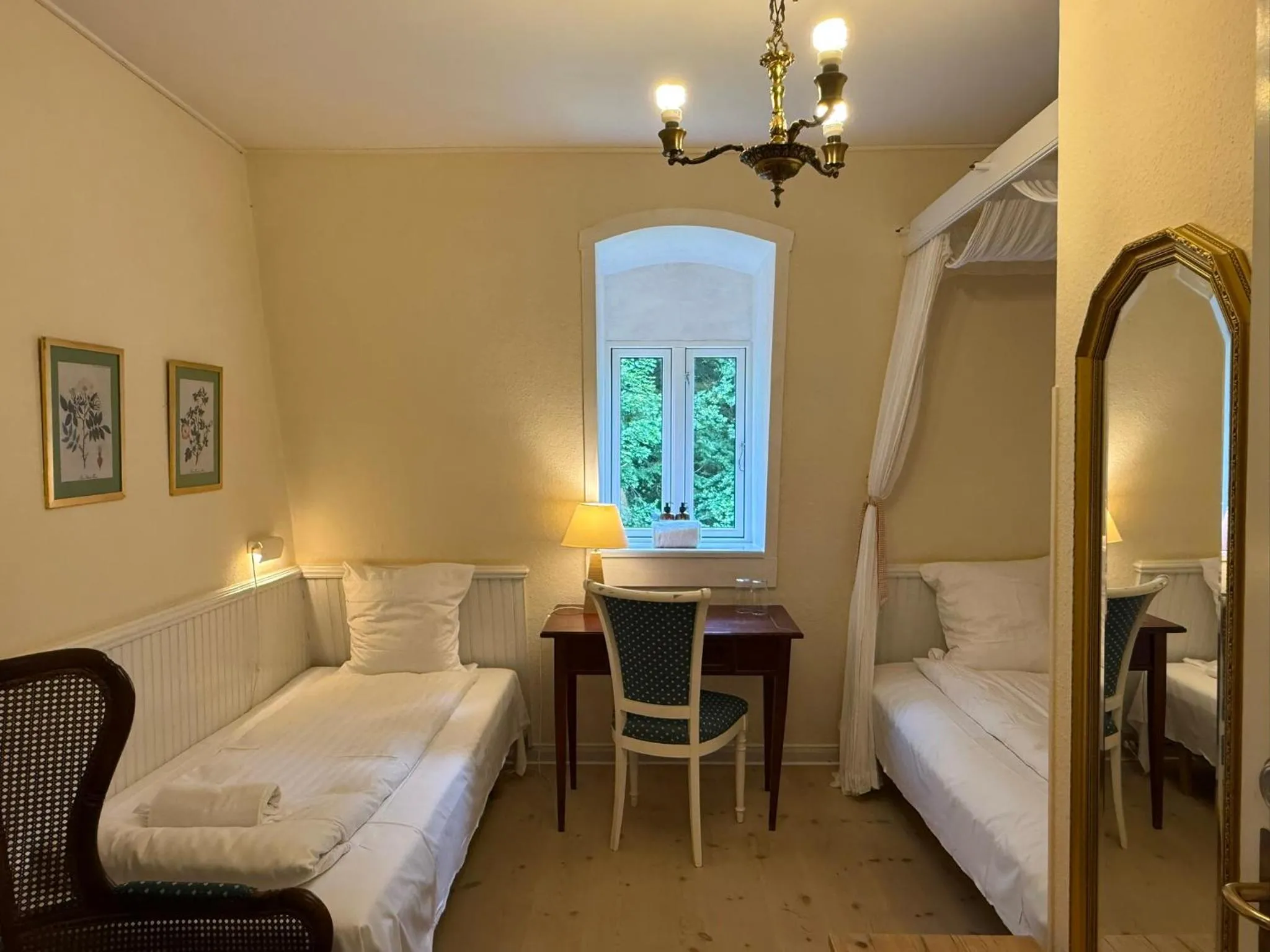 Twin Room in Liselund Ny Slot Hotel