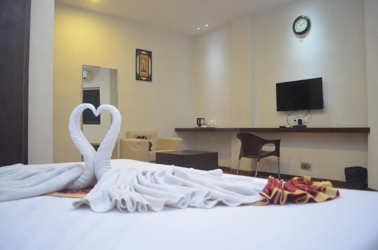 Photo of the whole room, Bed in The Himalaya Park