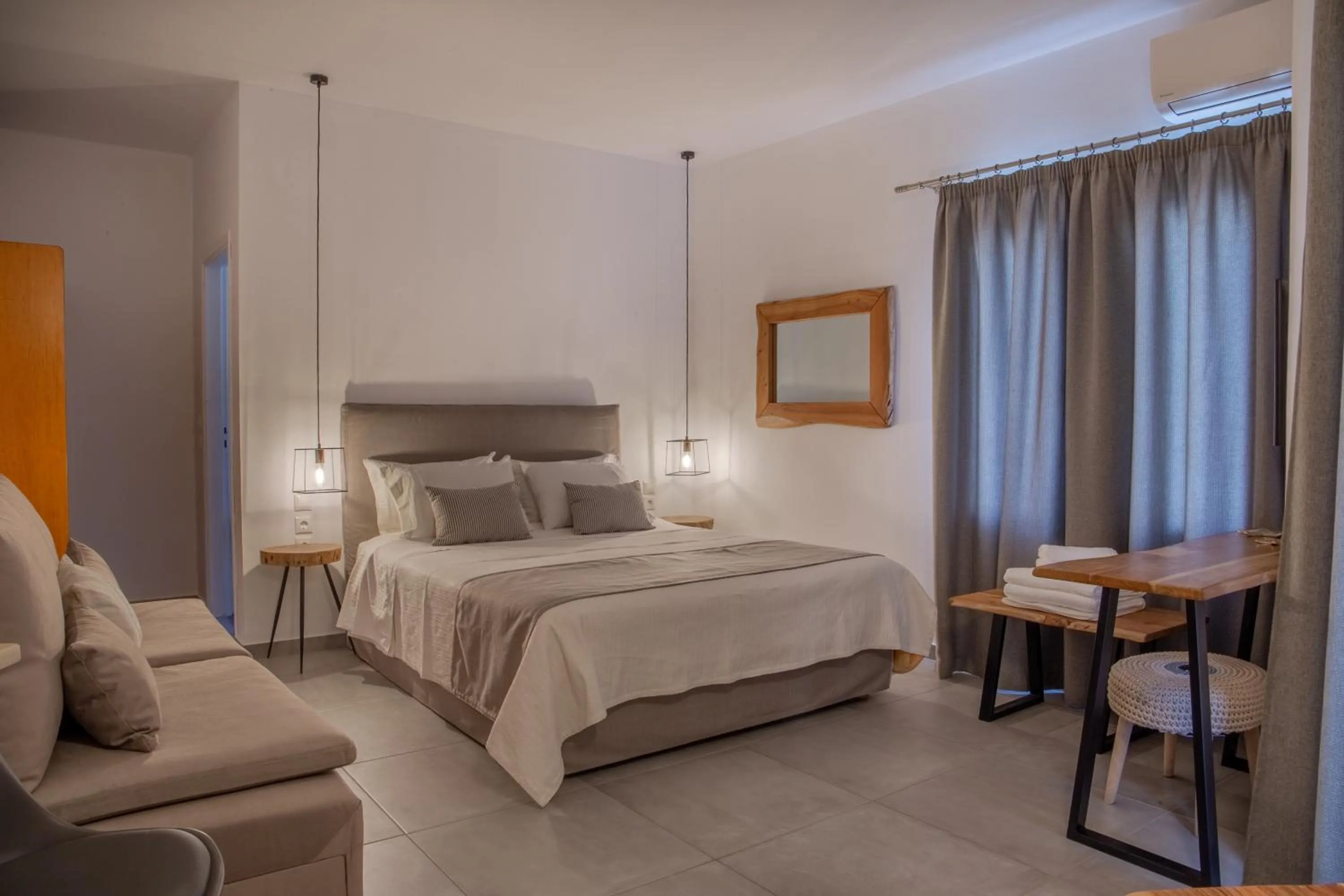 Bed in Alkyoni Studios