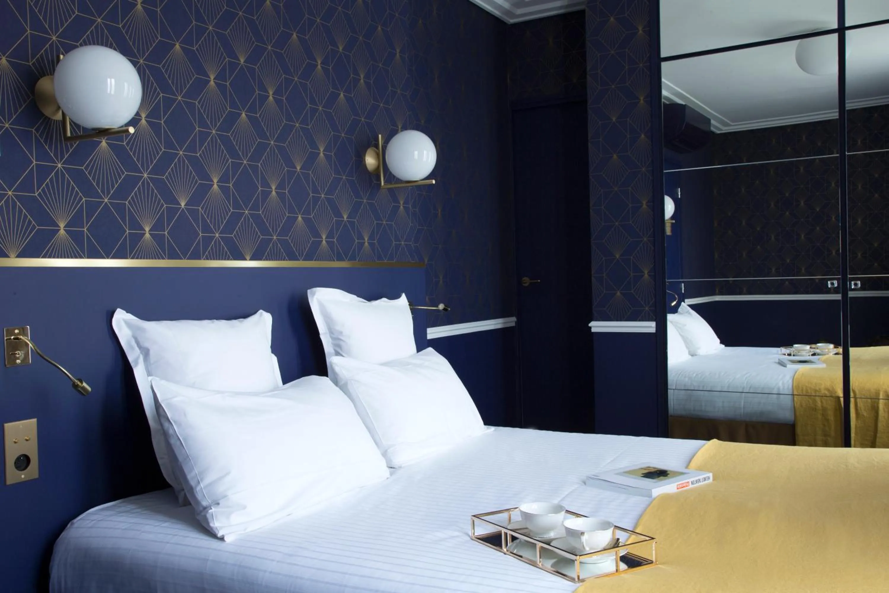 Superior Twin Room in Hôtel Léna