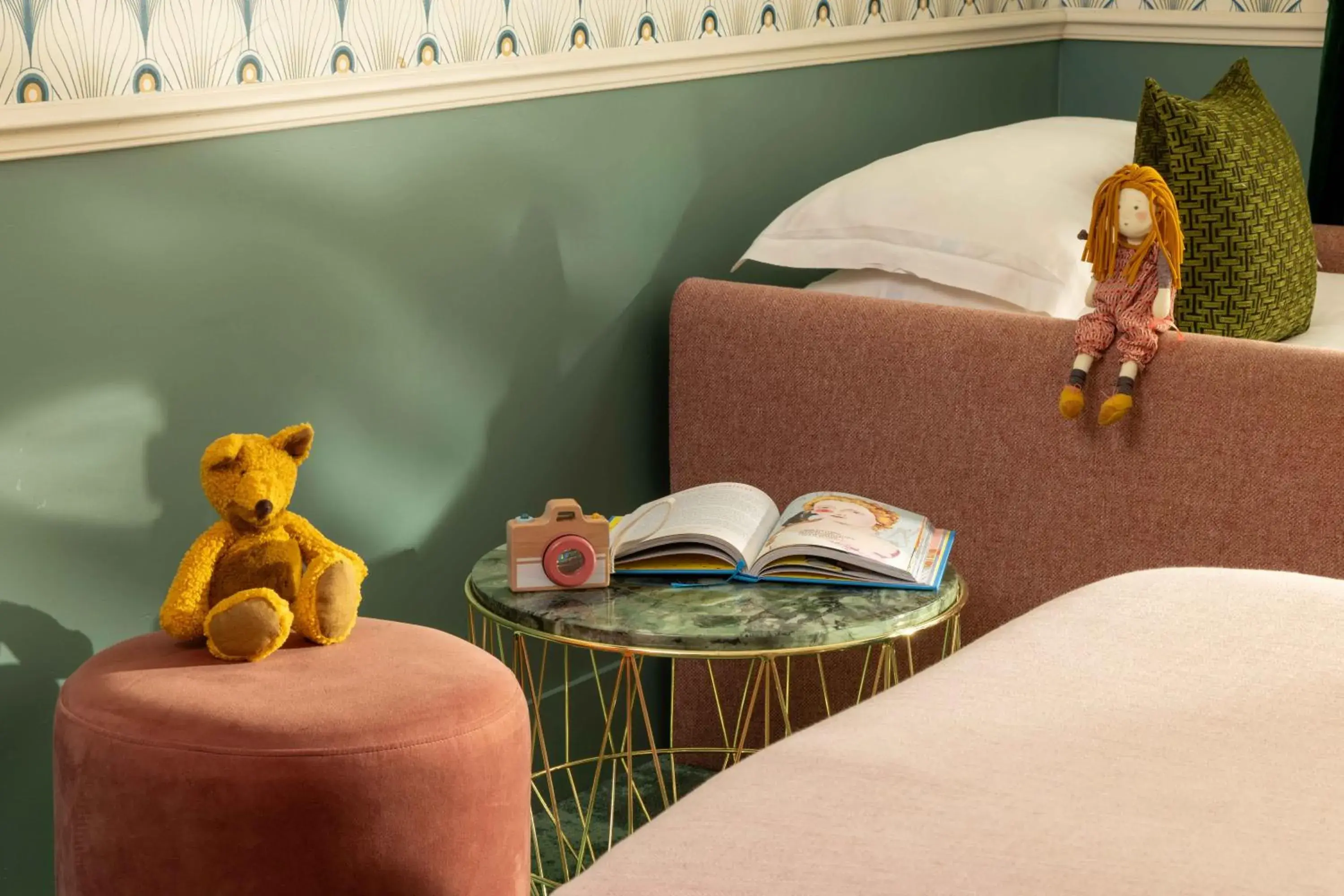 Bedroom, Bed in Hôtel Léna Bedroom, Bed in Hôtel Léna