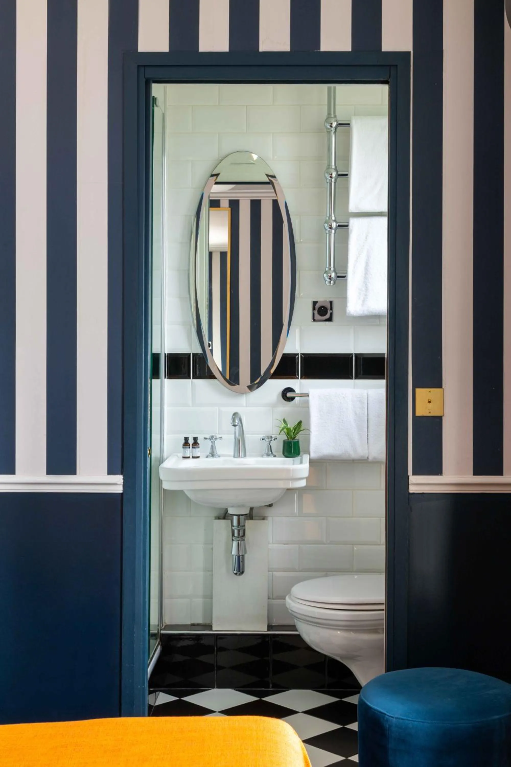Bathroom in Hôtel Léna