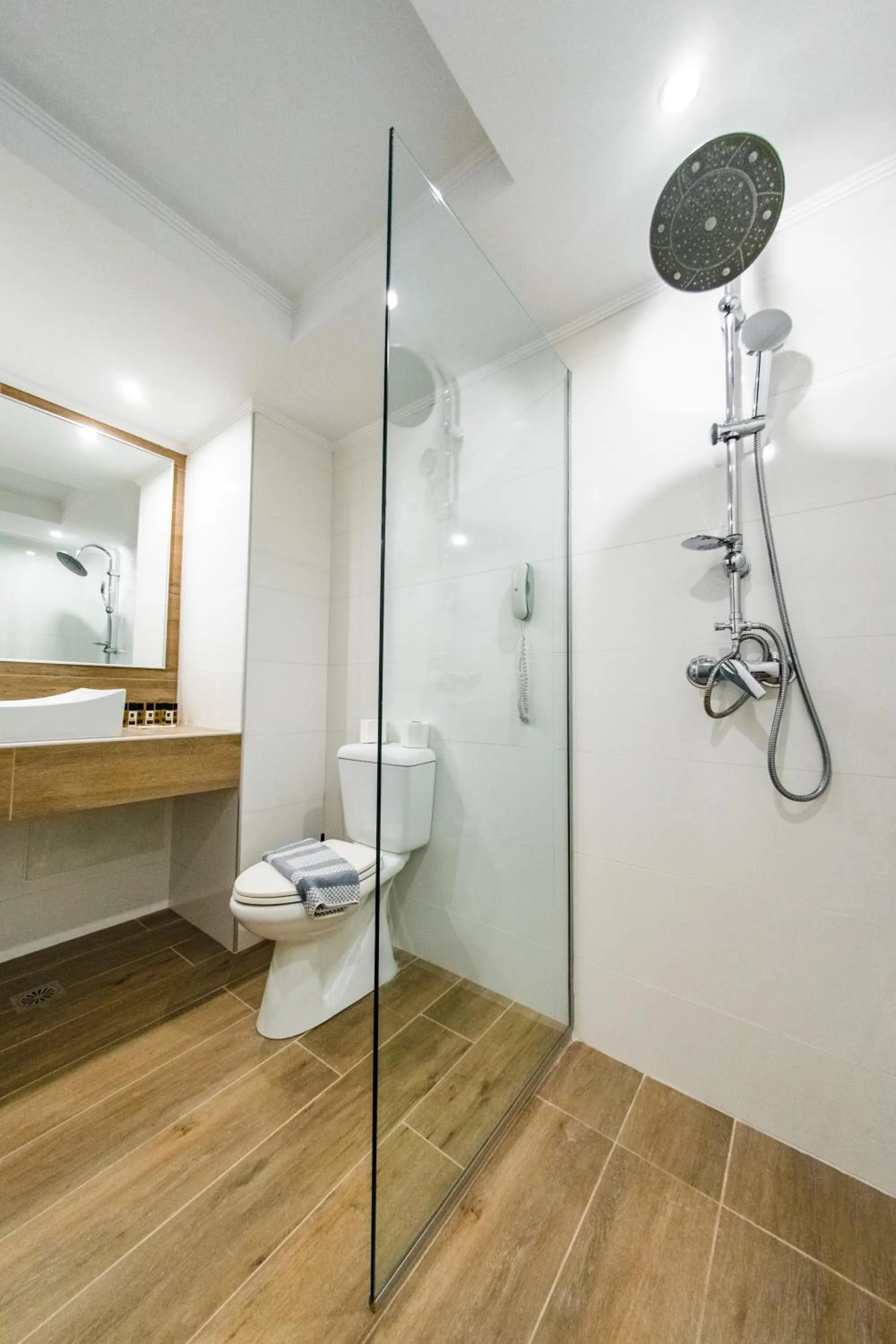 Bathroom in Kresten Palace Hotel