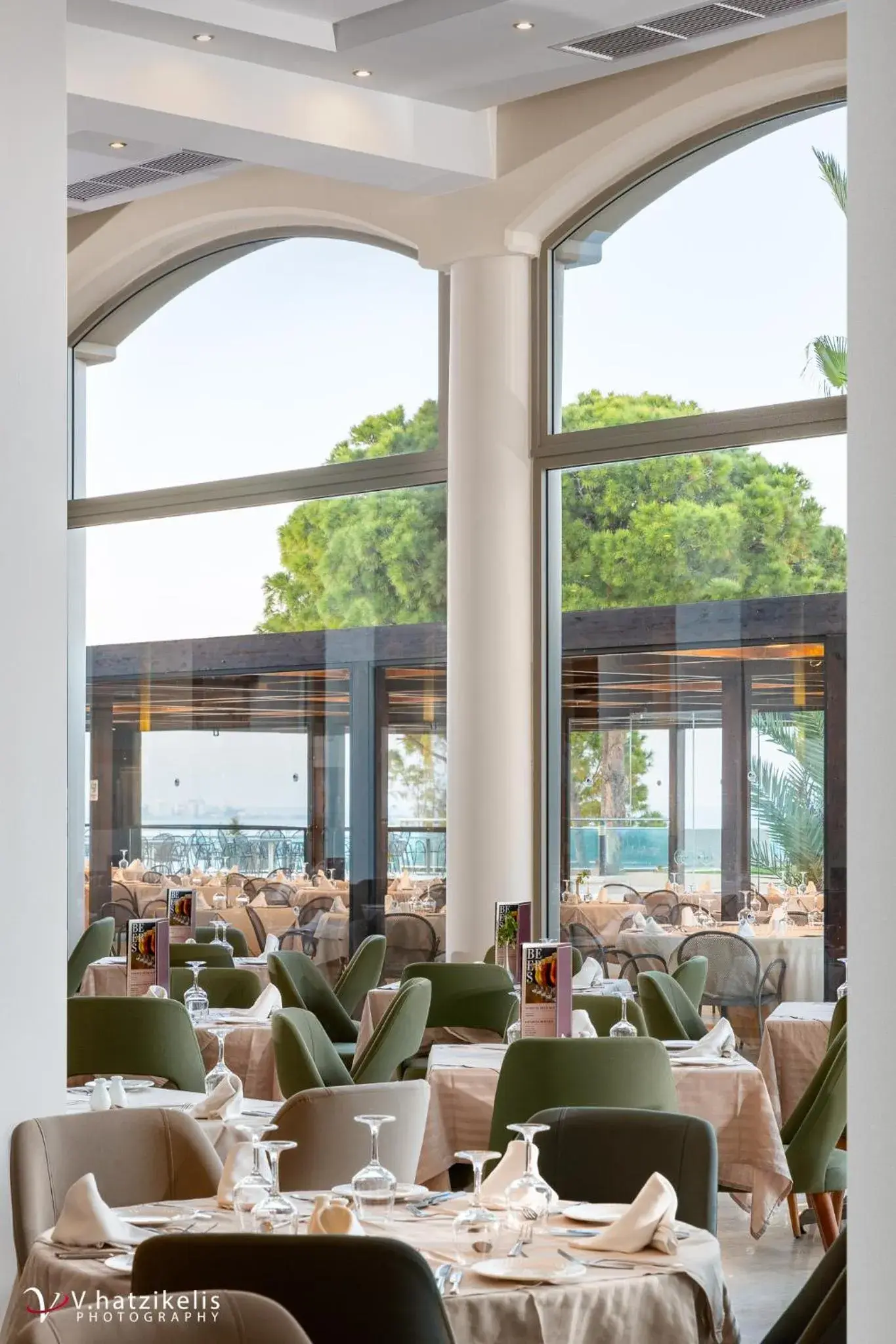 Restaurant/places to eat in Kresten Palace Hotel Restaurant/places to eat in Kresten Palace Hotel