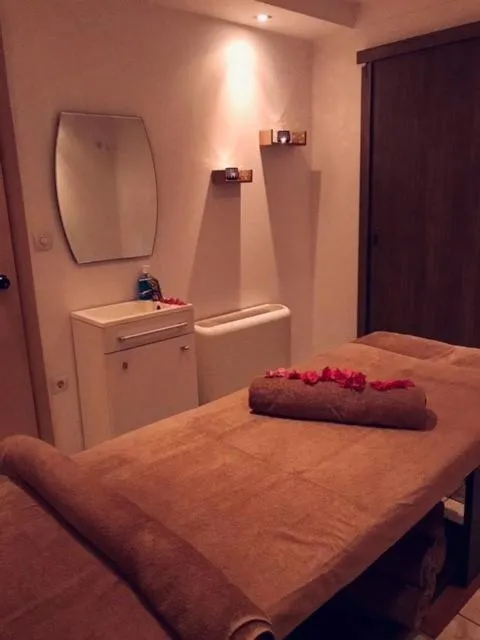 Massage, Bed in Kresten Palace Hotel