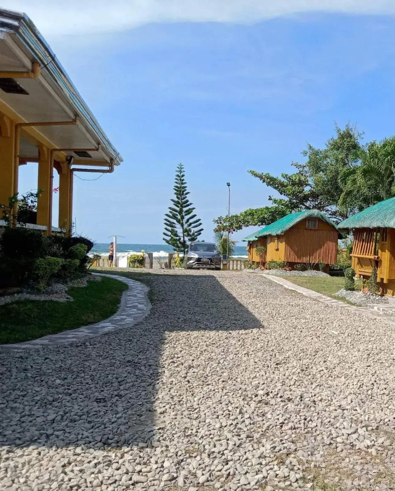 Seabreeze Beachfront Home and Cottages new management Seabreeze Beachfront Home and Cottages new management