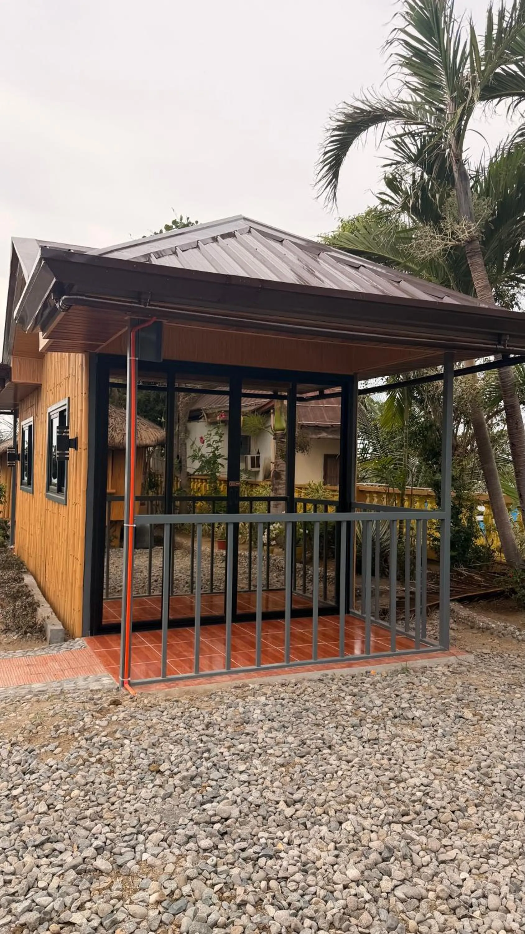 Seabreeze Beachfront Home and Cottages new management