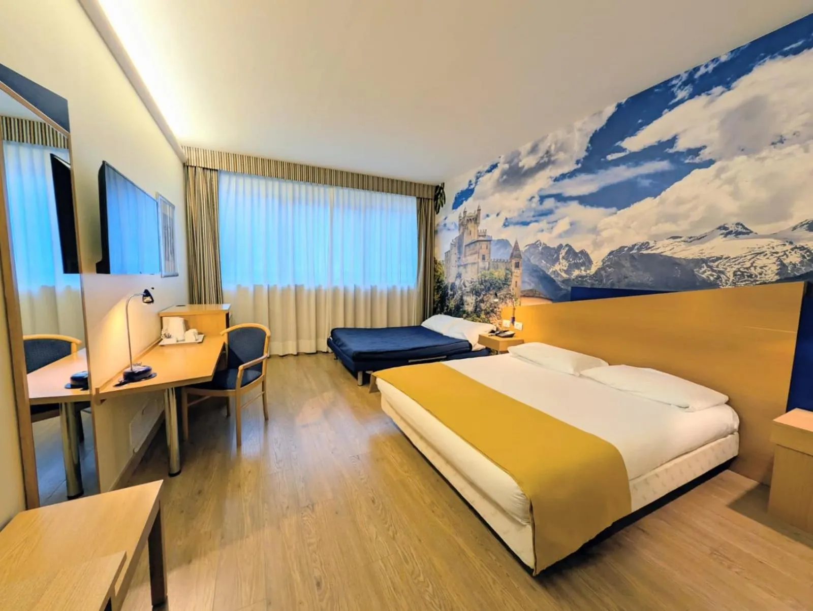 Bed in Hotel Express Aosta East