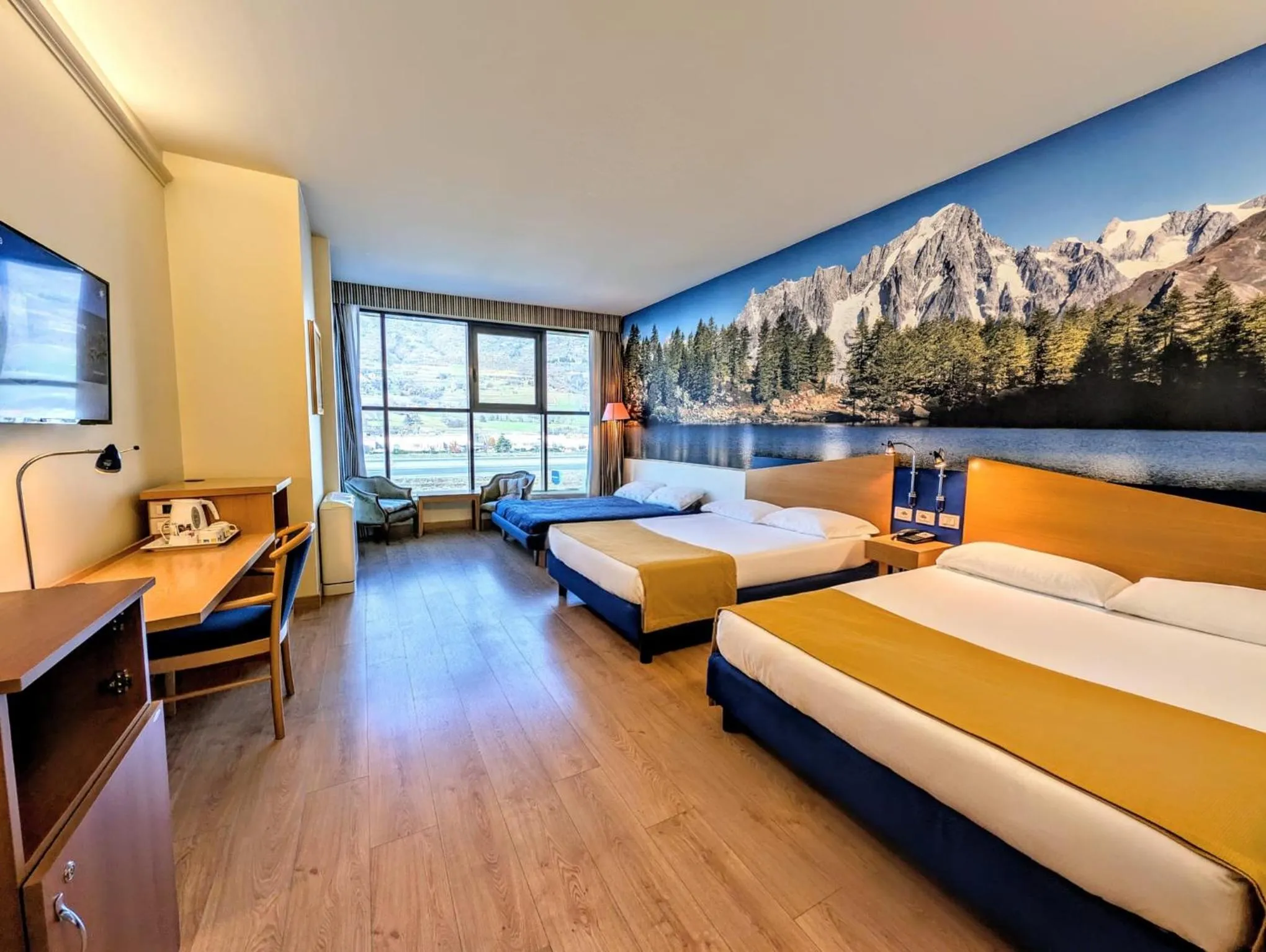 Bed in Hotel Express Aosta East