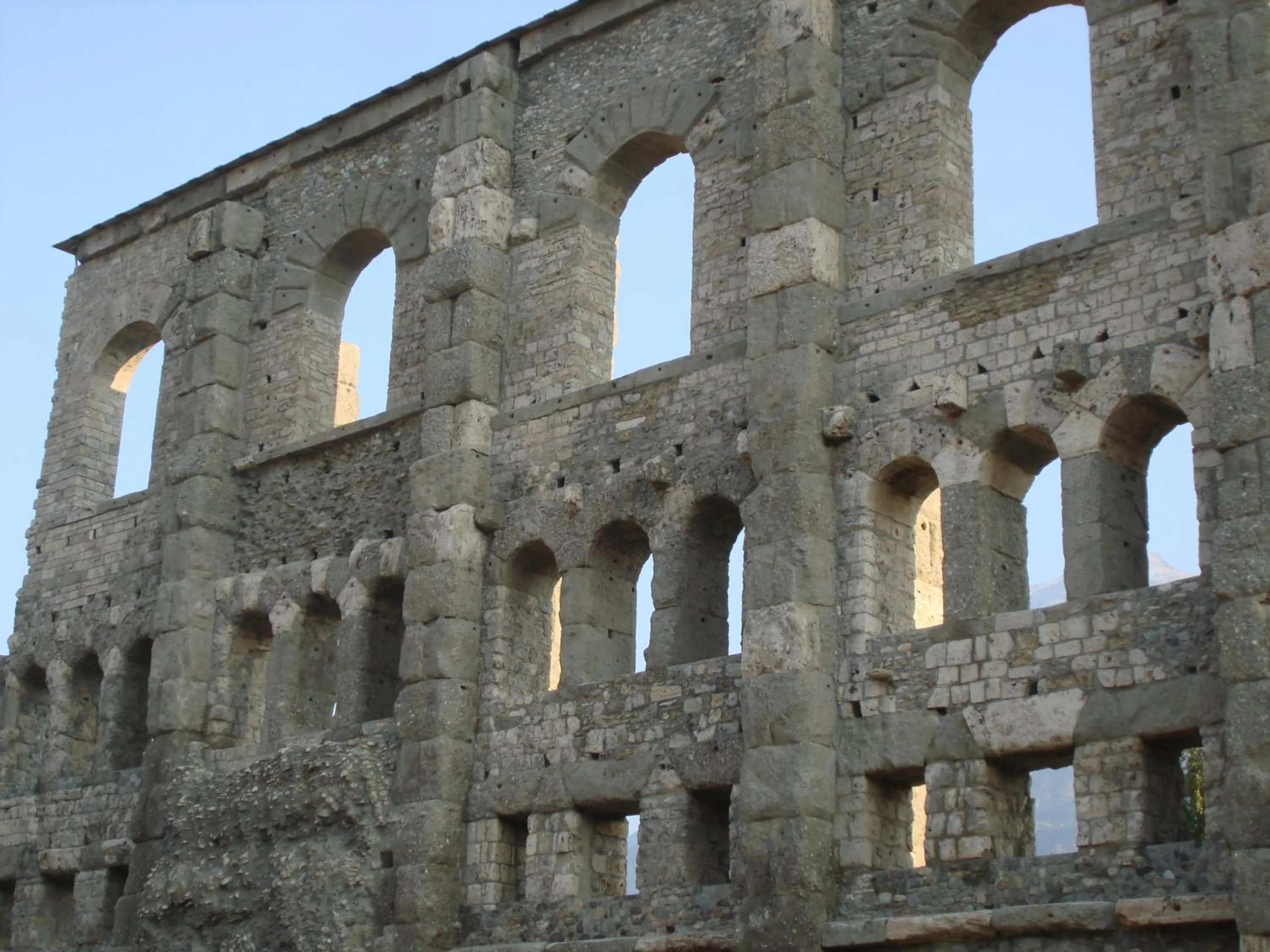 Area and facilities in Hotel Express Aosta East