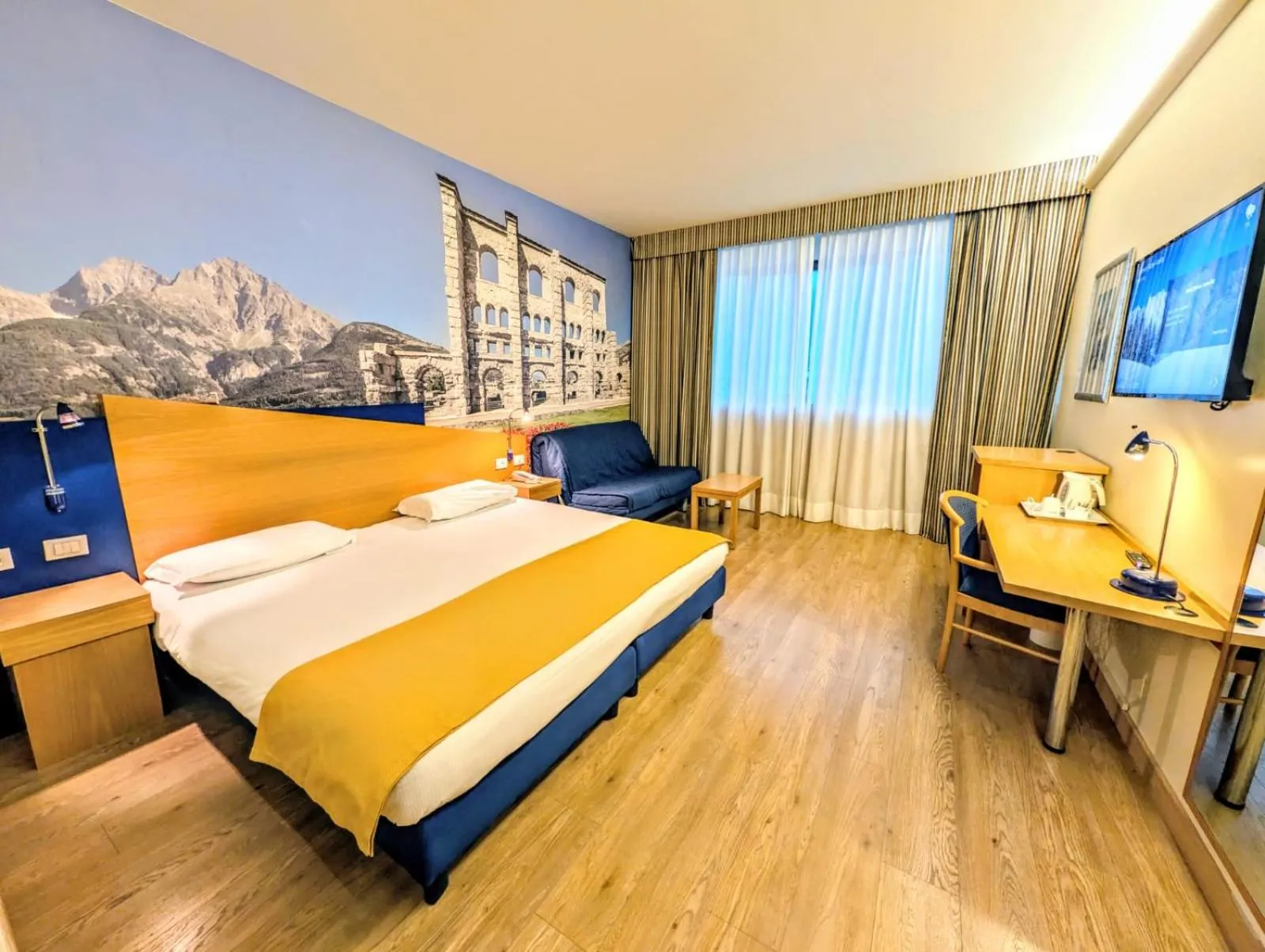 Bed in Hotel Express Aosta East
