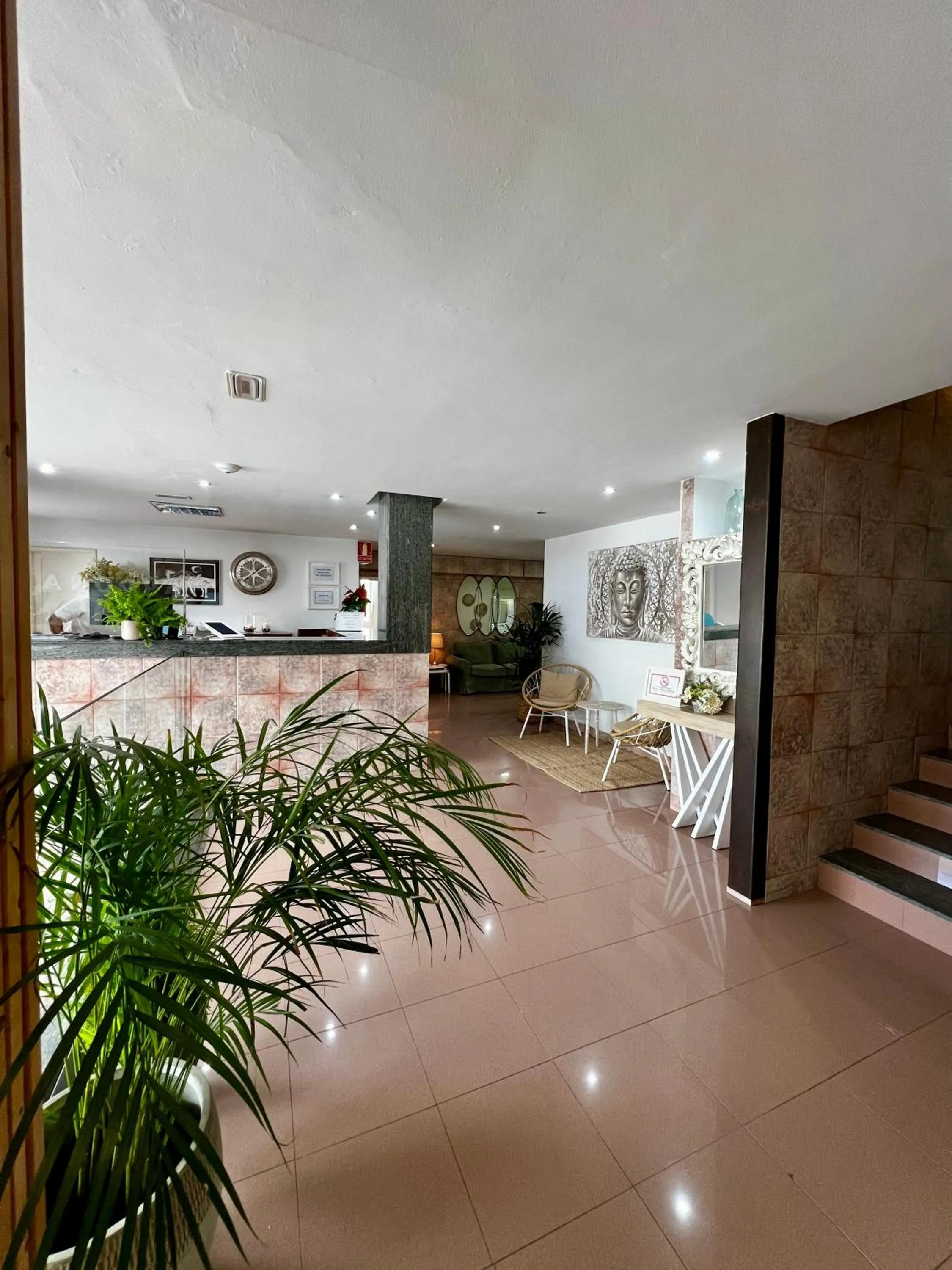 Lobby or reception in Hostal Residencia Cardona