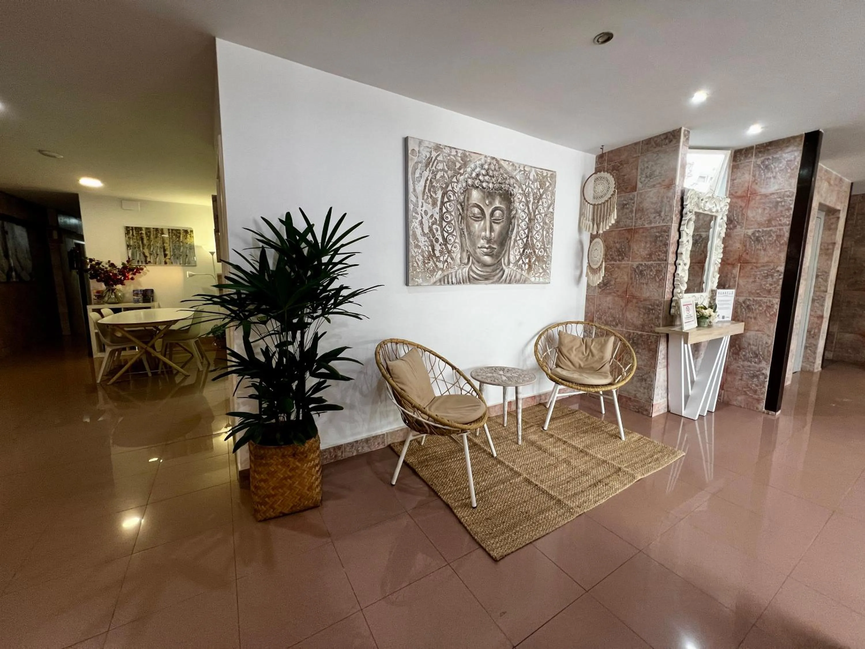Area and facilities in Hostal Residencia Cardona