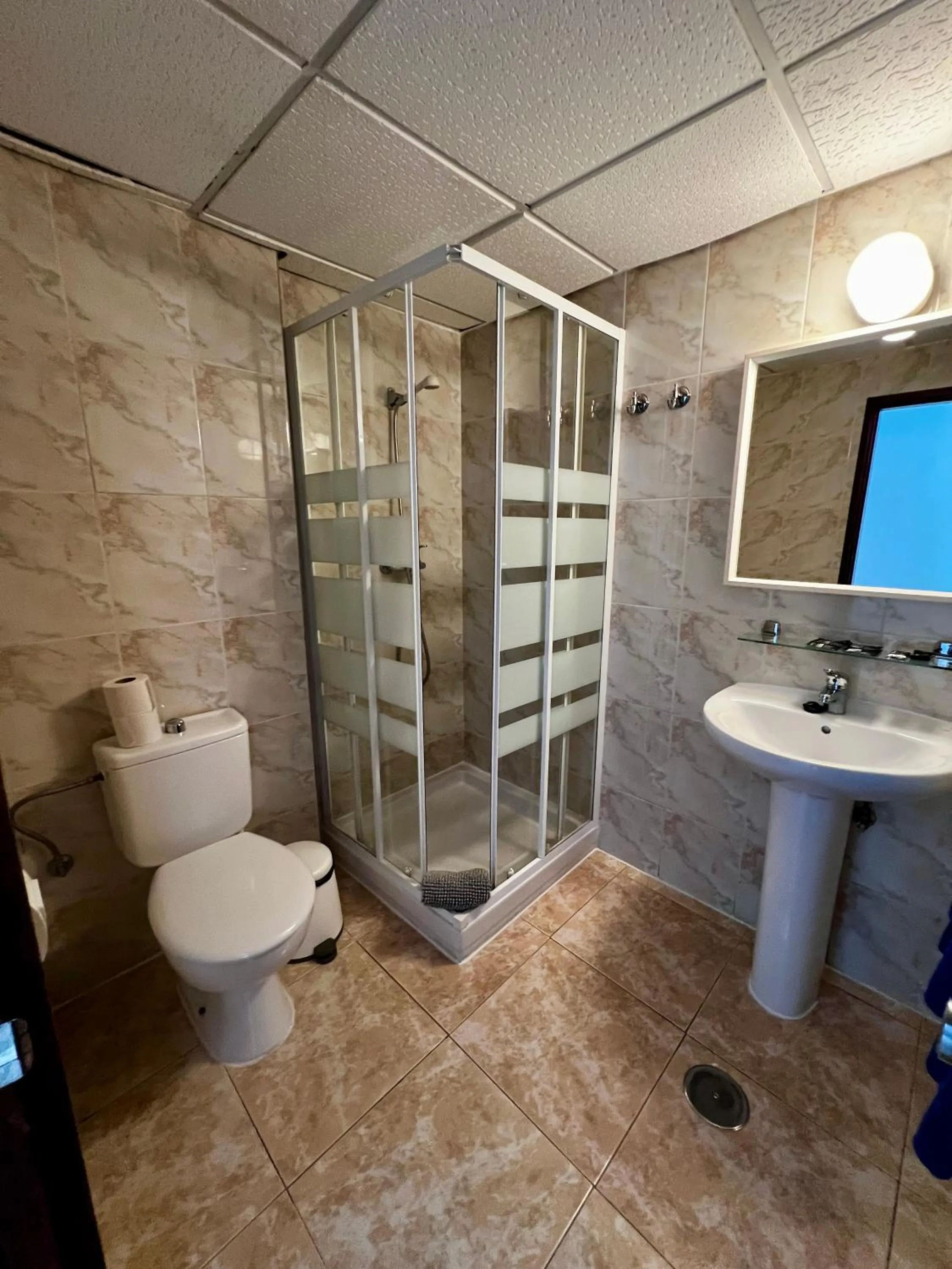 Area and facilities in Hostal Residencia Cardona