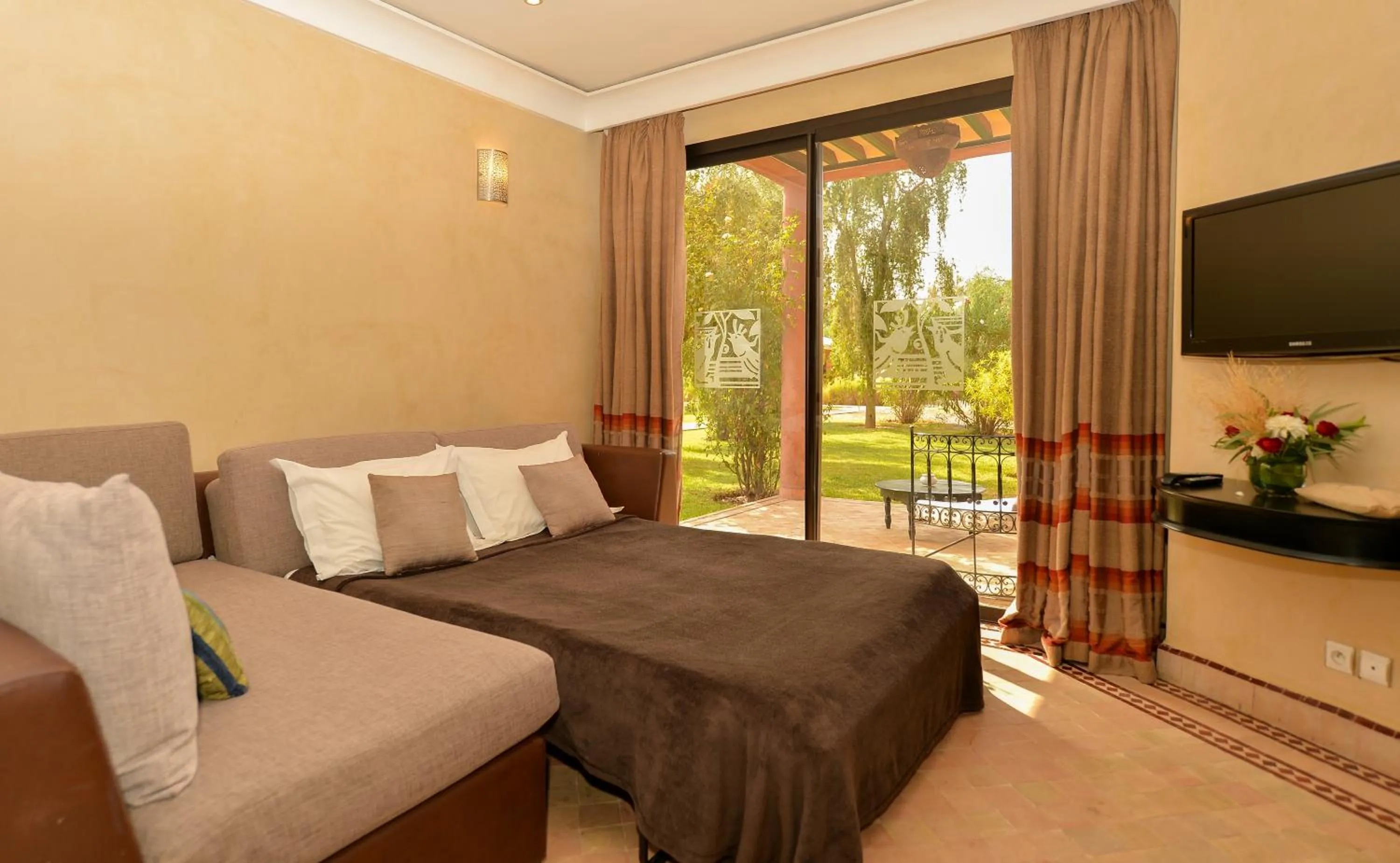 Bed in Les Jardins De Zyriab