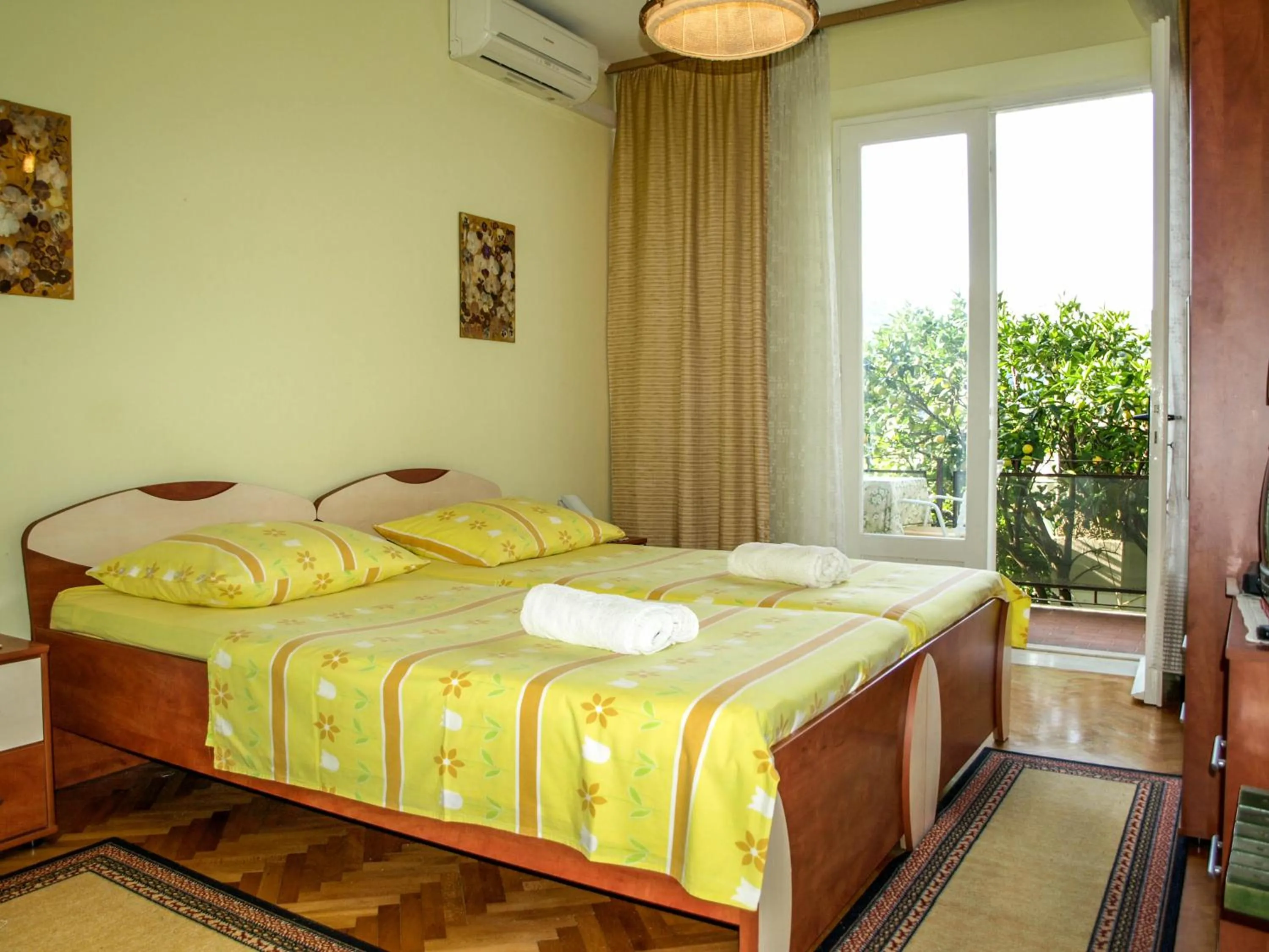 Bedroom, Bed in Rooms Carpe Diem