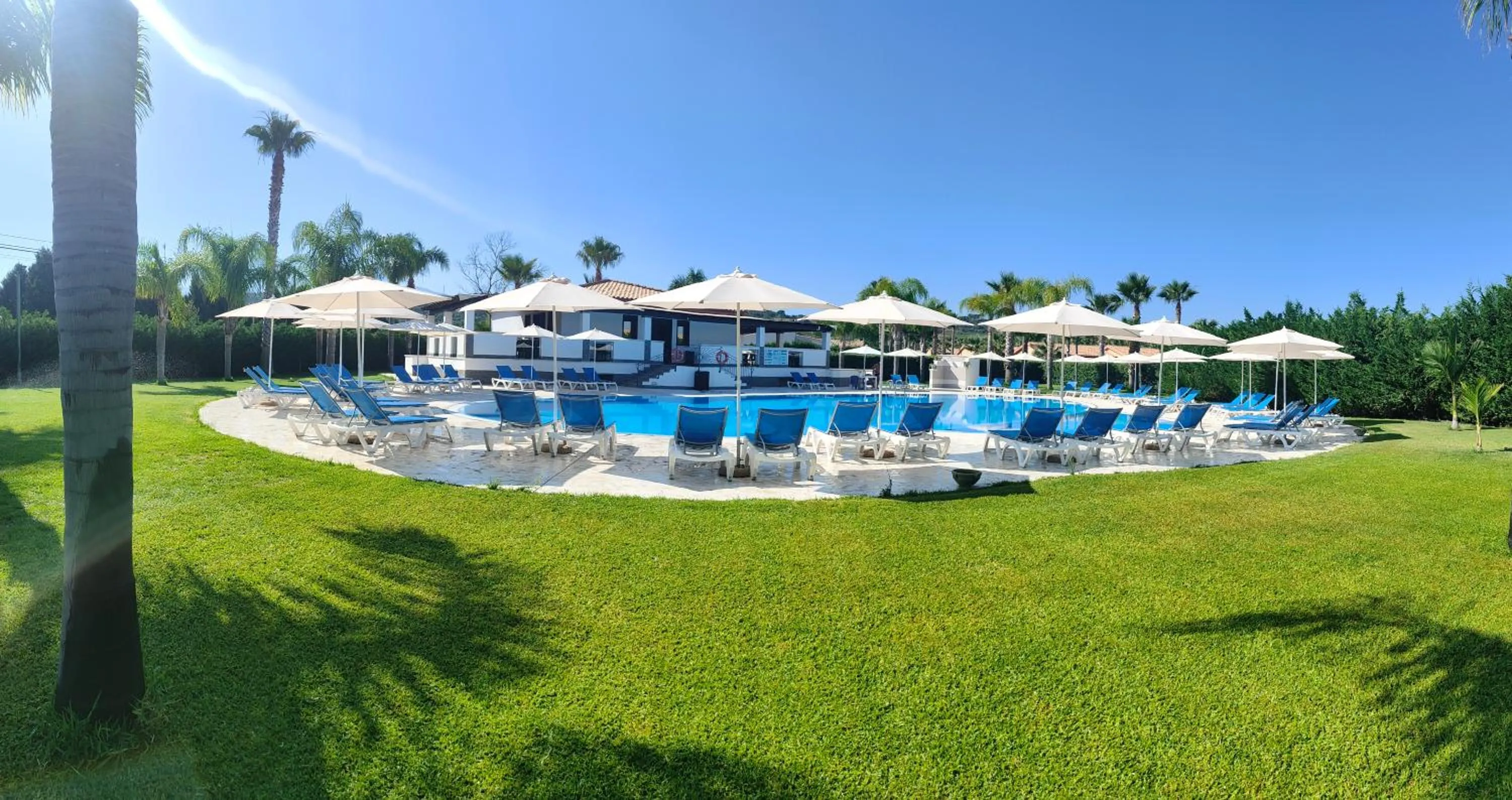 Swimming pool in Residence Hydria