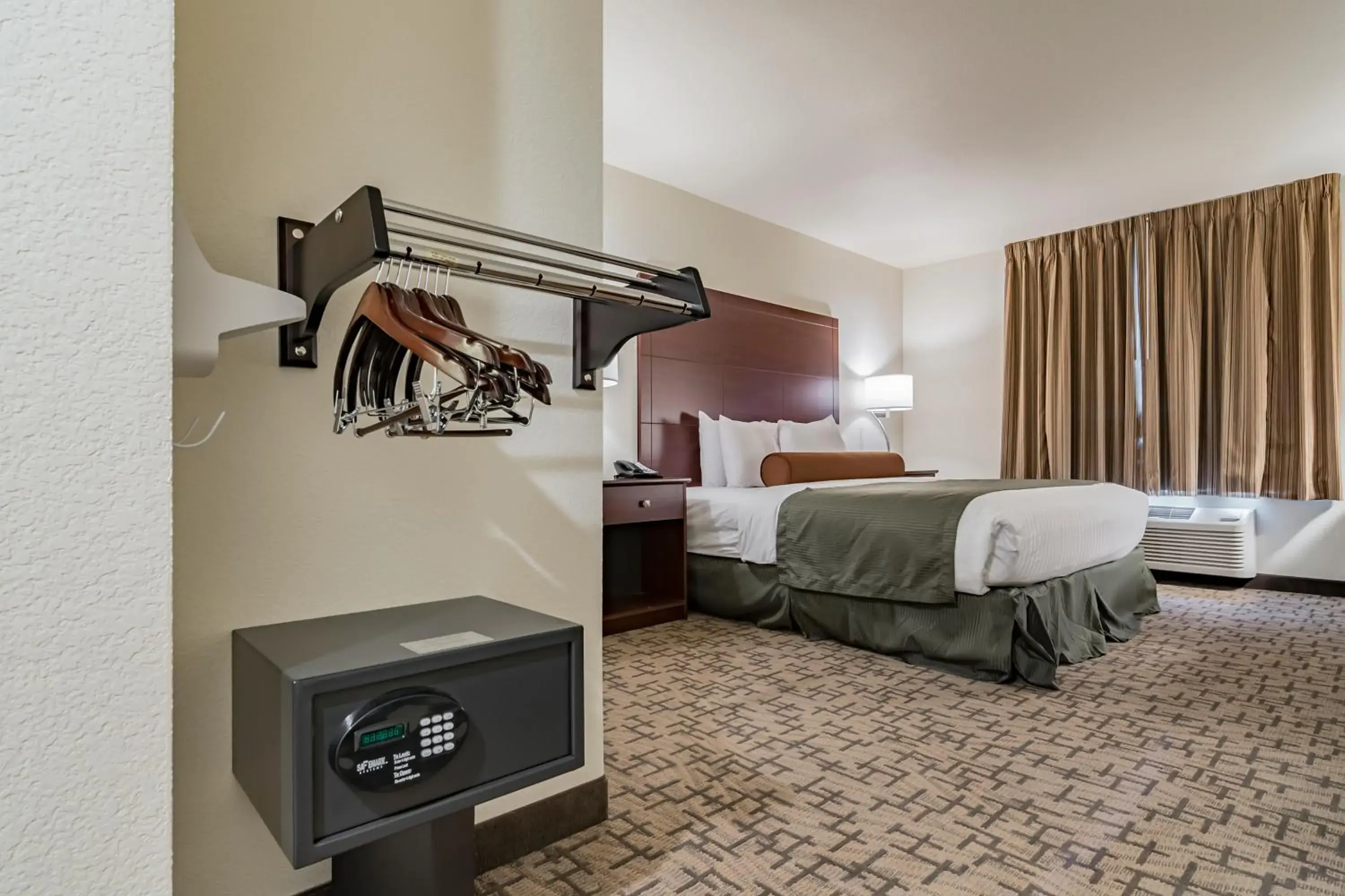Photo of the whole room, Bed in Cobblestone Inn & Suites - Lamoni Photo of the whole room, Bed in Cobblestone Inn & Suites - Lamoni
