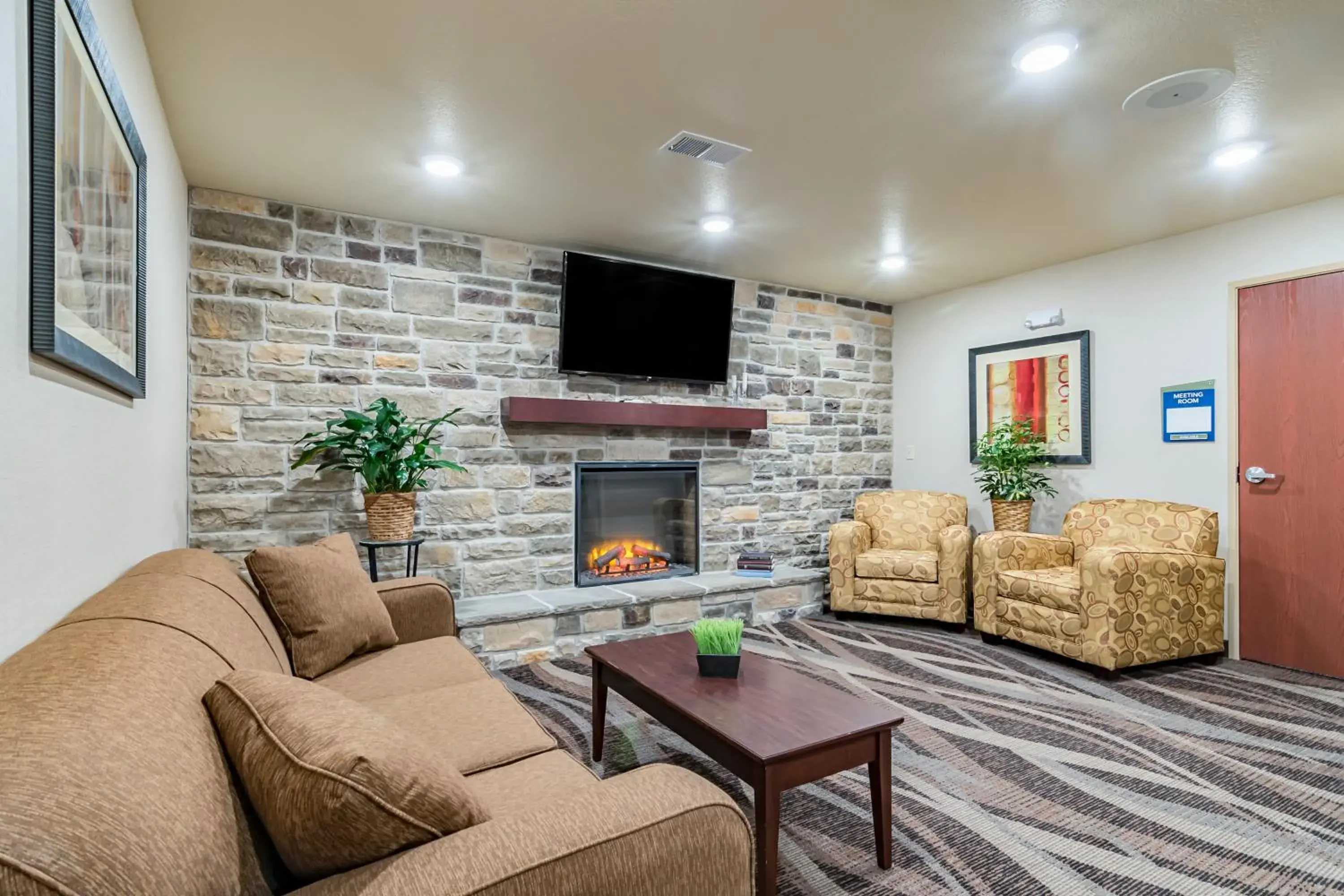 Lobby or reception in Cobblestone Inn & Suites - Lamoni Lobby or reception in Cobblestone Inn & Suites - Lamoni