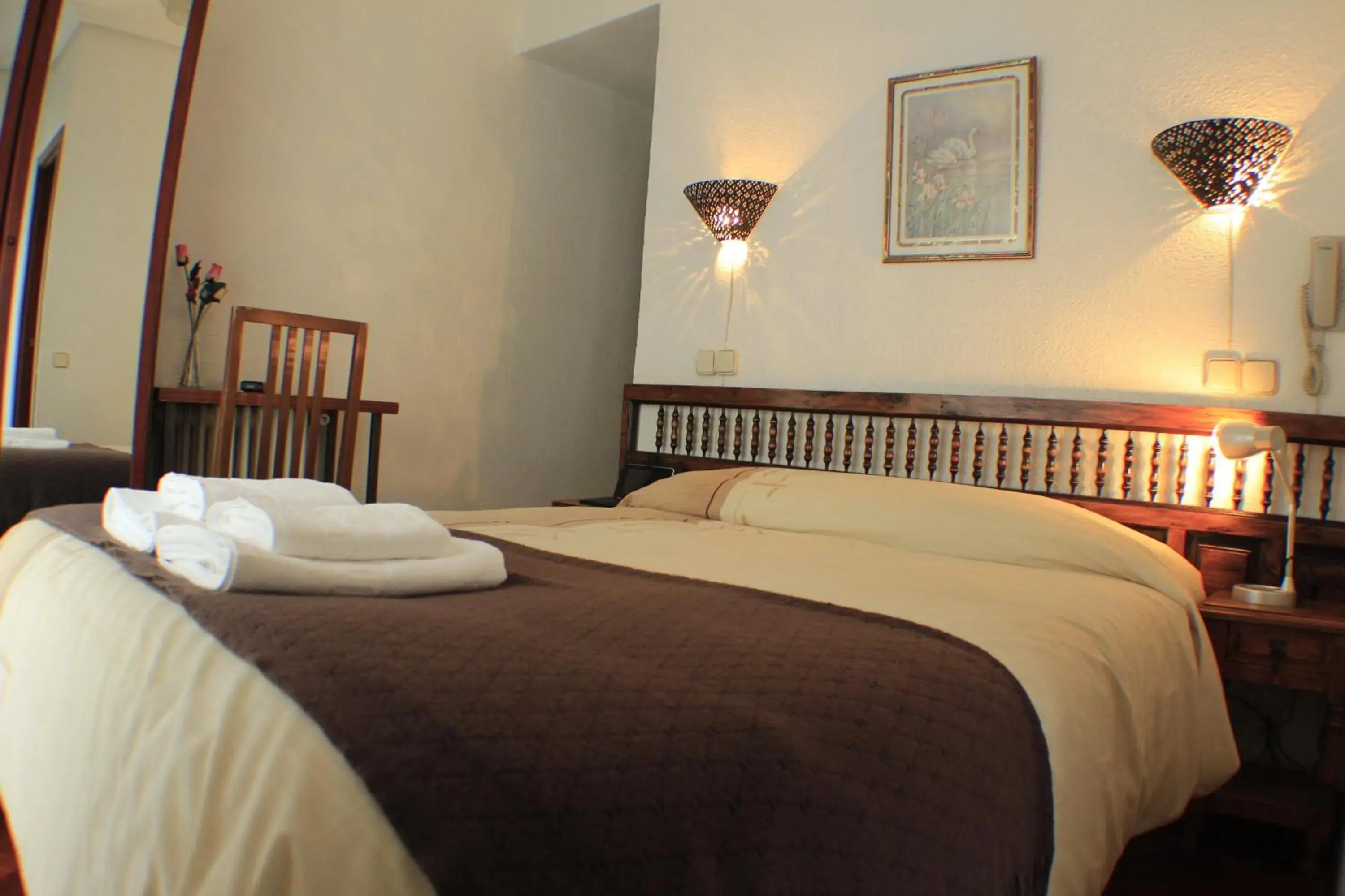 Double Room in Hostal Esmeralda Double Room in Hostal Esmeralda