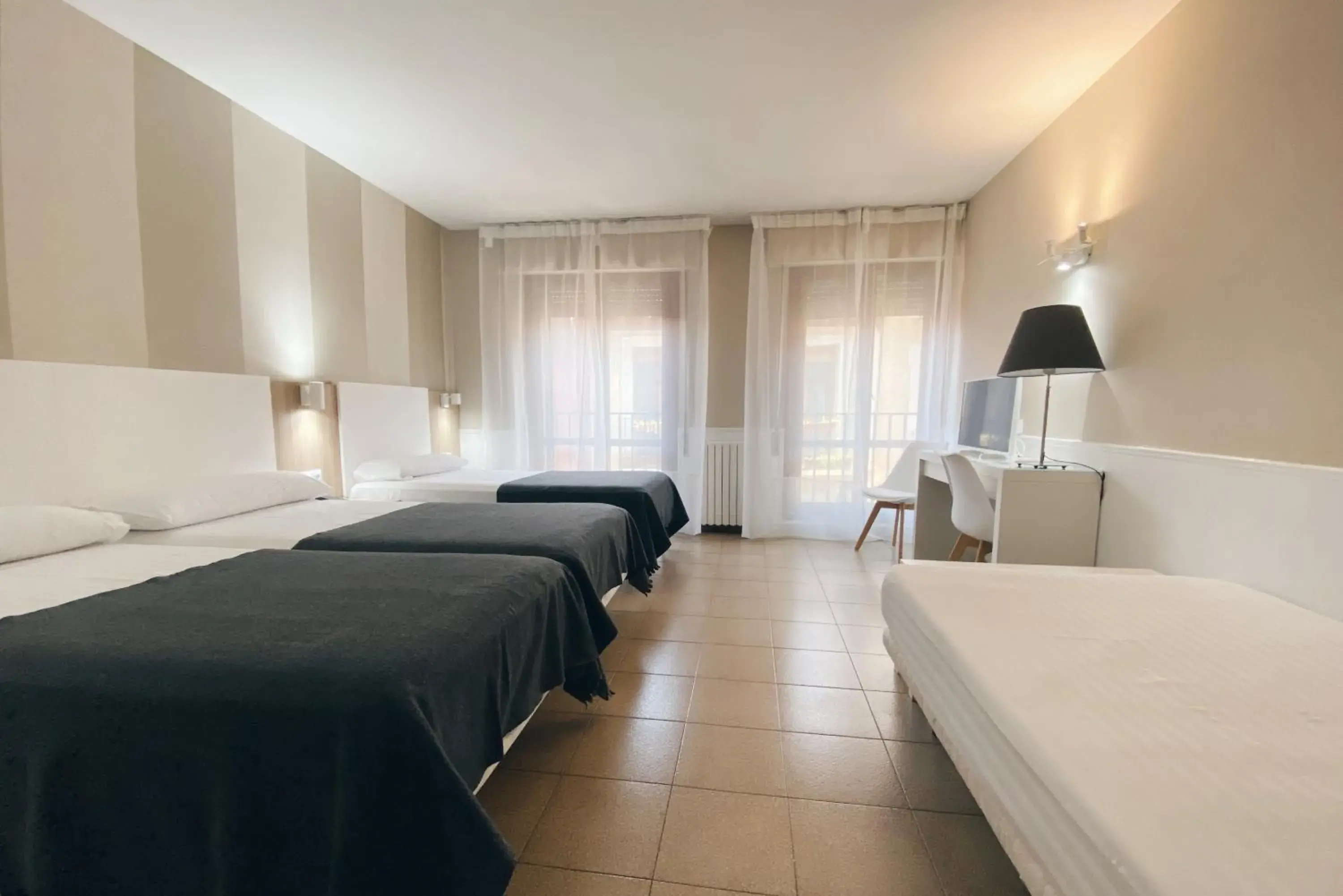 Family Room with Balcony in Hotel Rio Arga Family Room with Balcony in Hotel Rio Arga