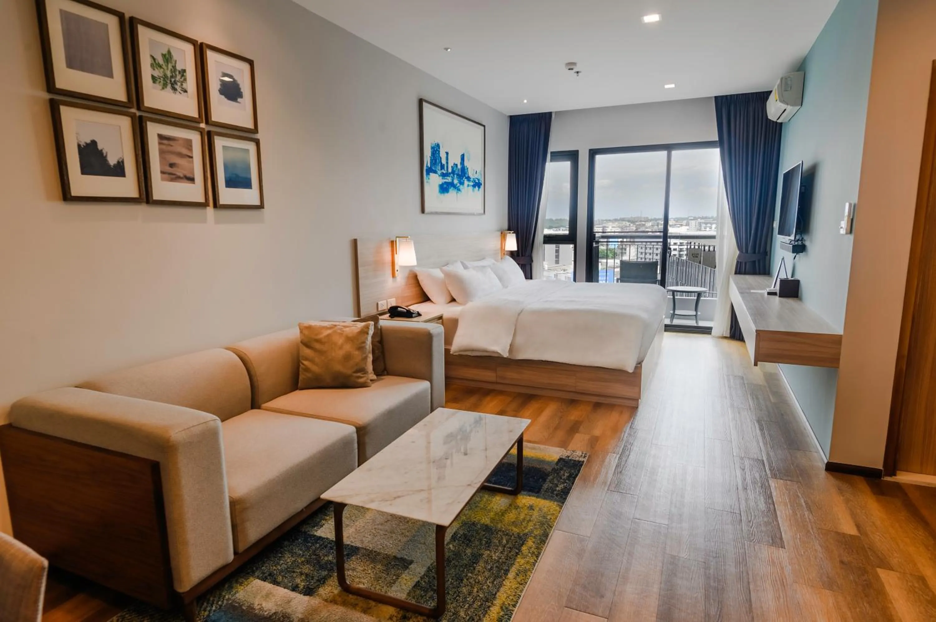 Bedroom, Bed in Oakwood Hotel & Residence Sri Racha