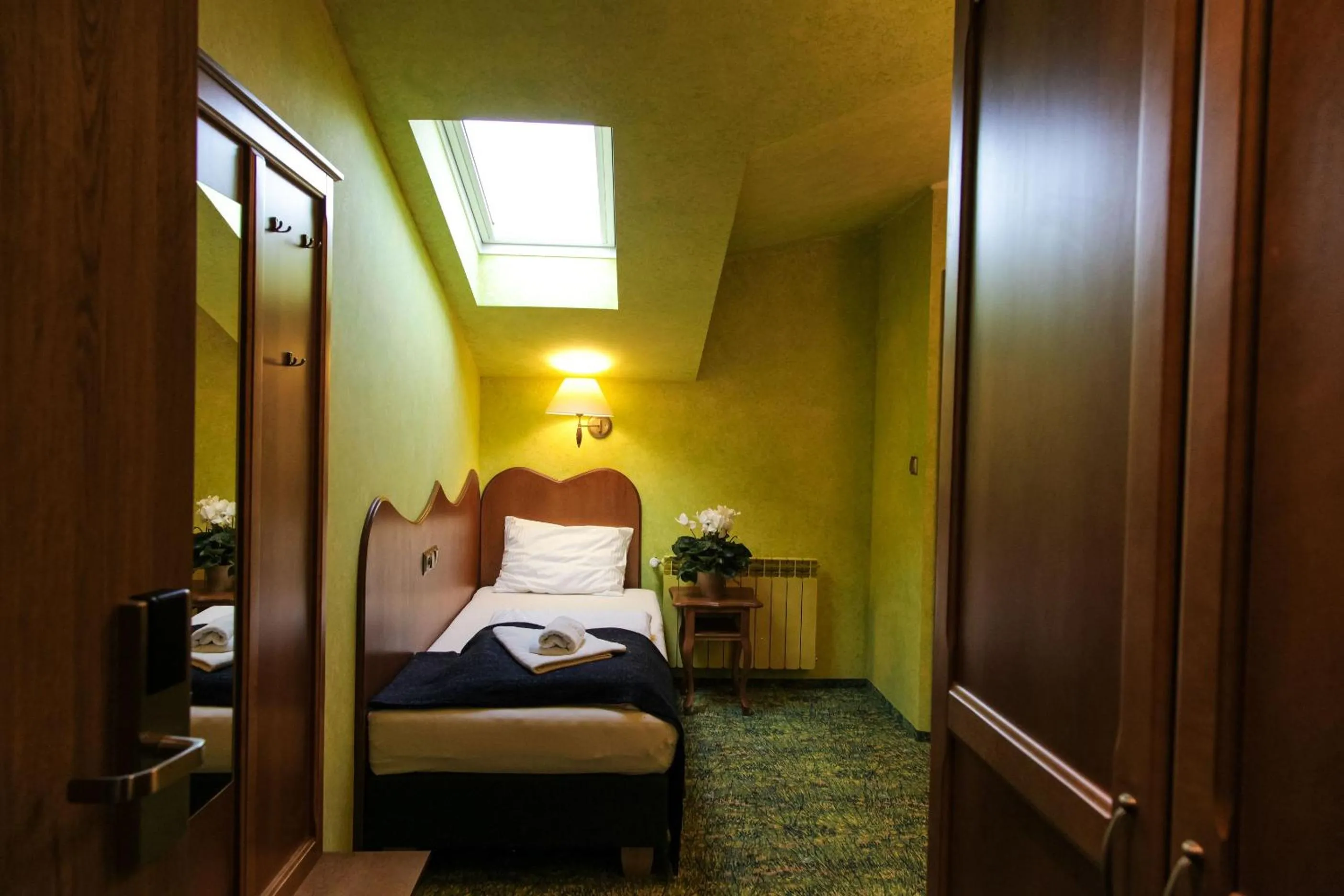 Photo of the whole room, Bed in Hotel Księcia Józefa