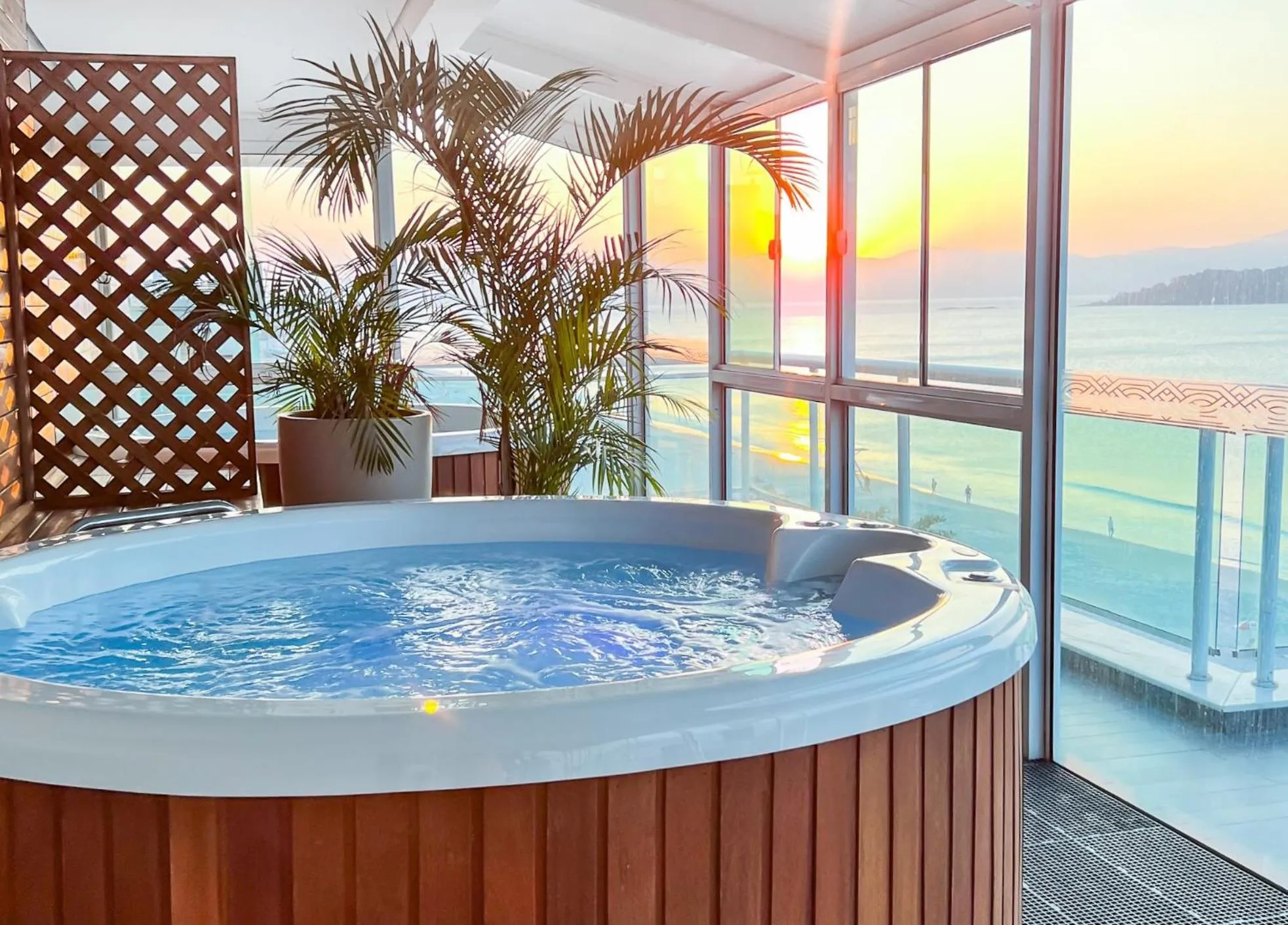 Hot Tub in Palace Praia Hotel