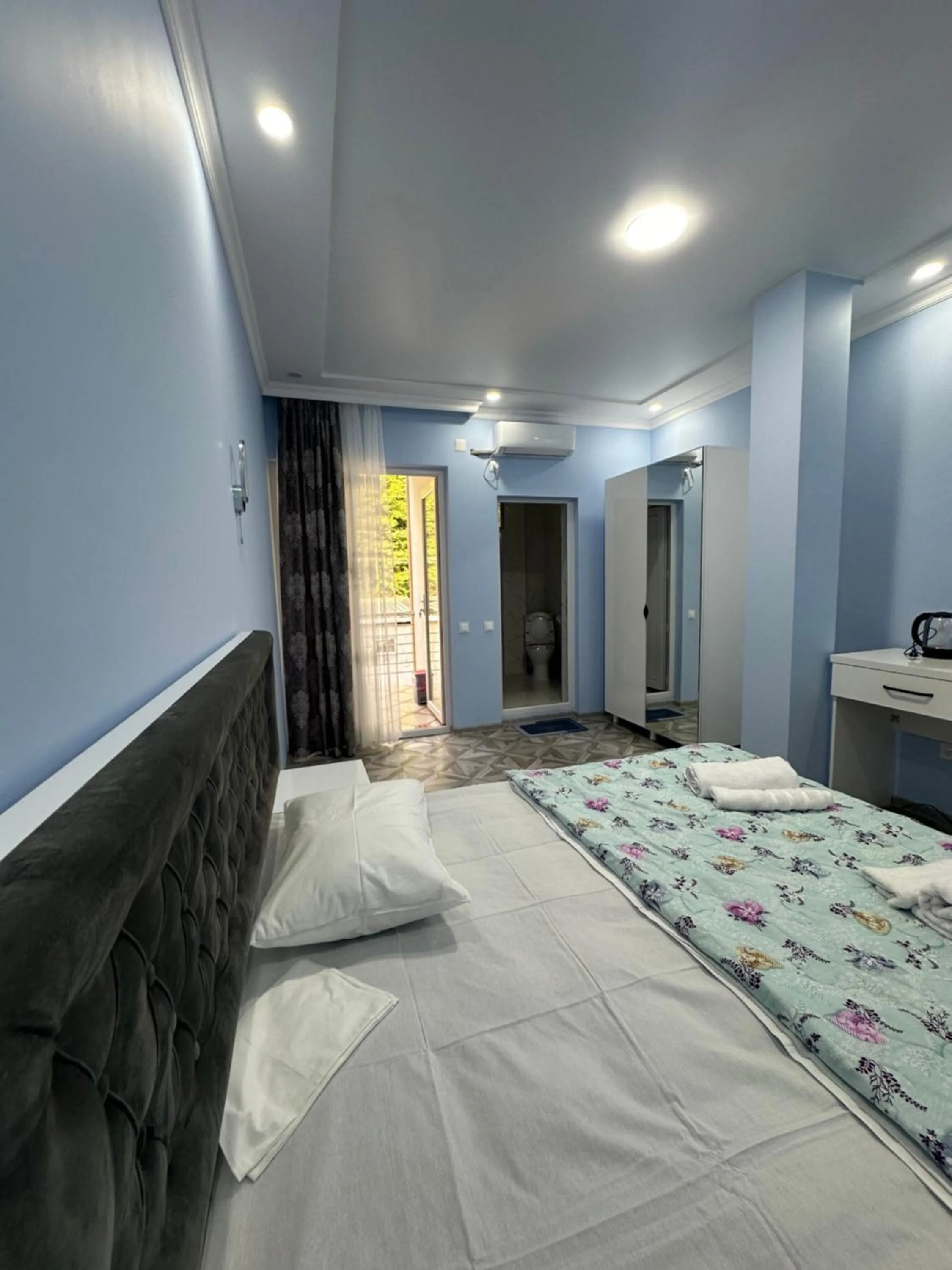 Bed in Marina kvariati