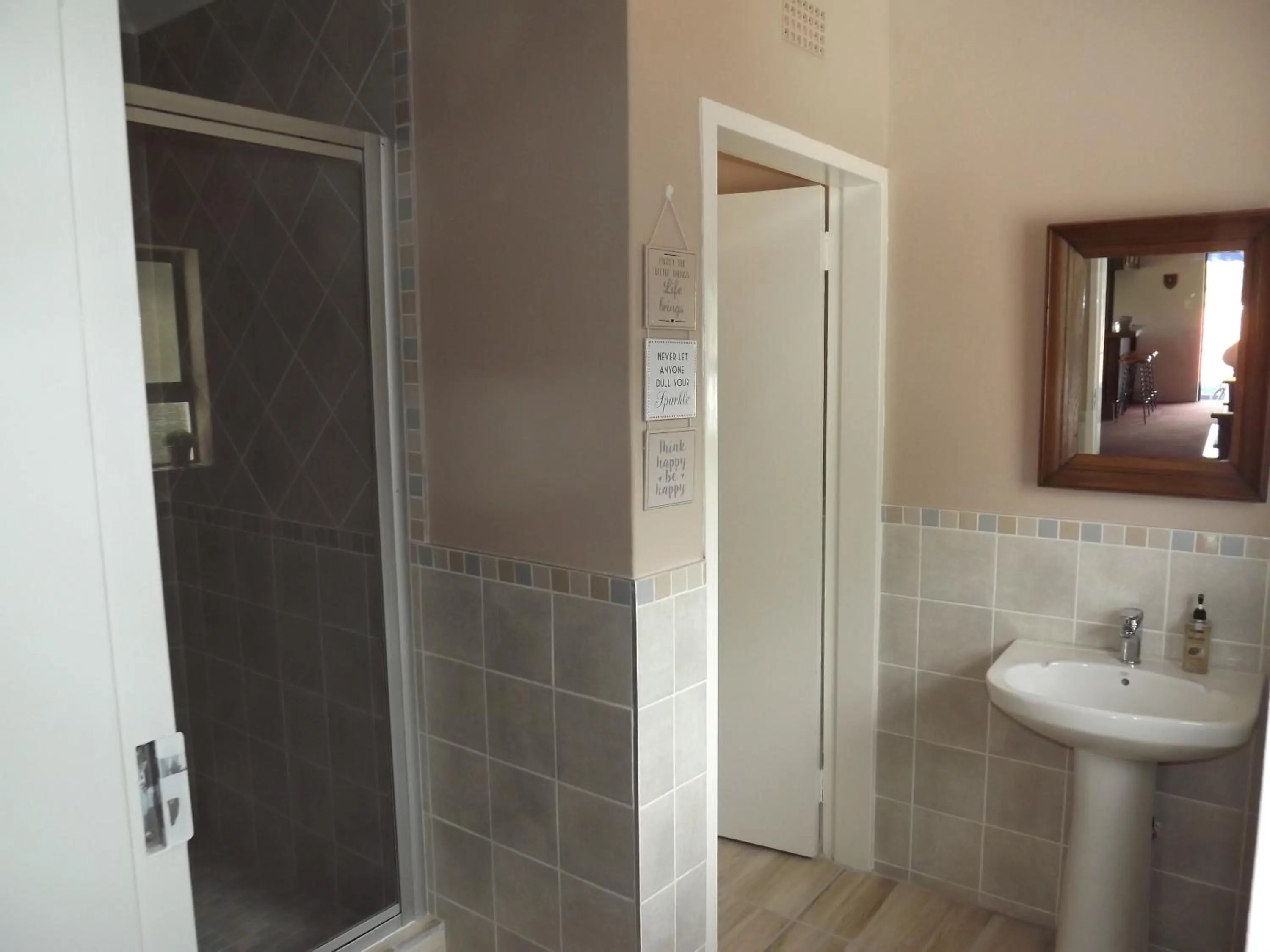 Bathroom in Stroke-One-Inn