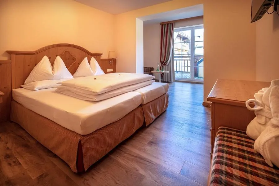 Photo of the whole room, Bed in Vogl's Nest