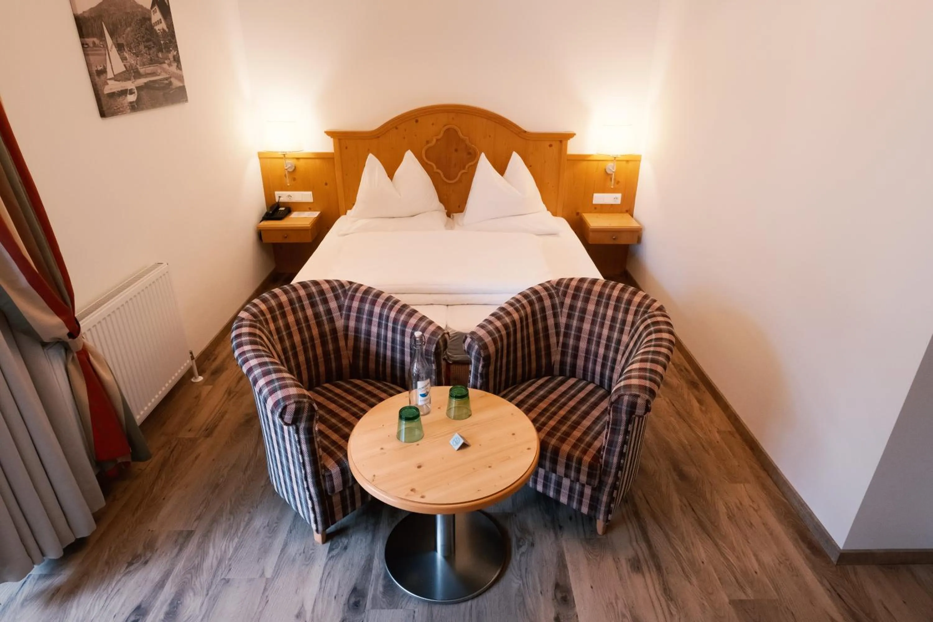 Photo of the whole room, Bed in Vogl's Nest