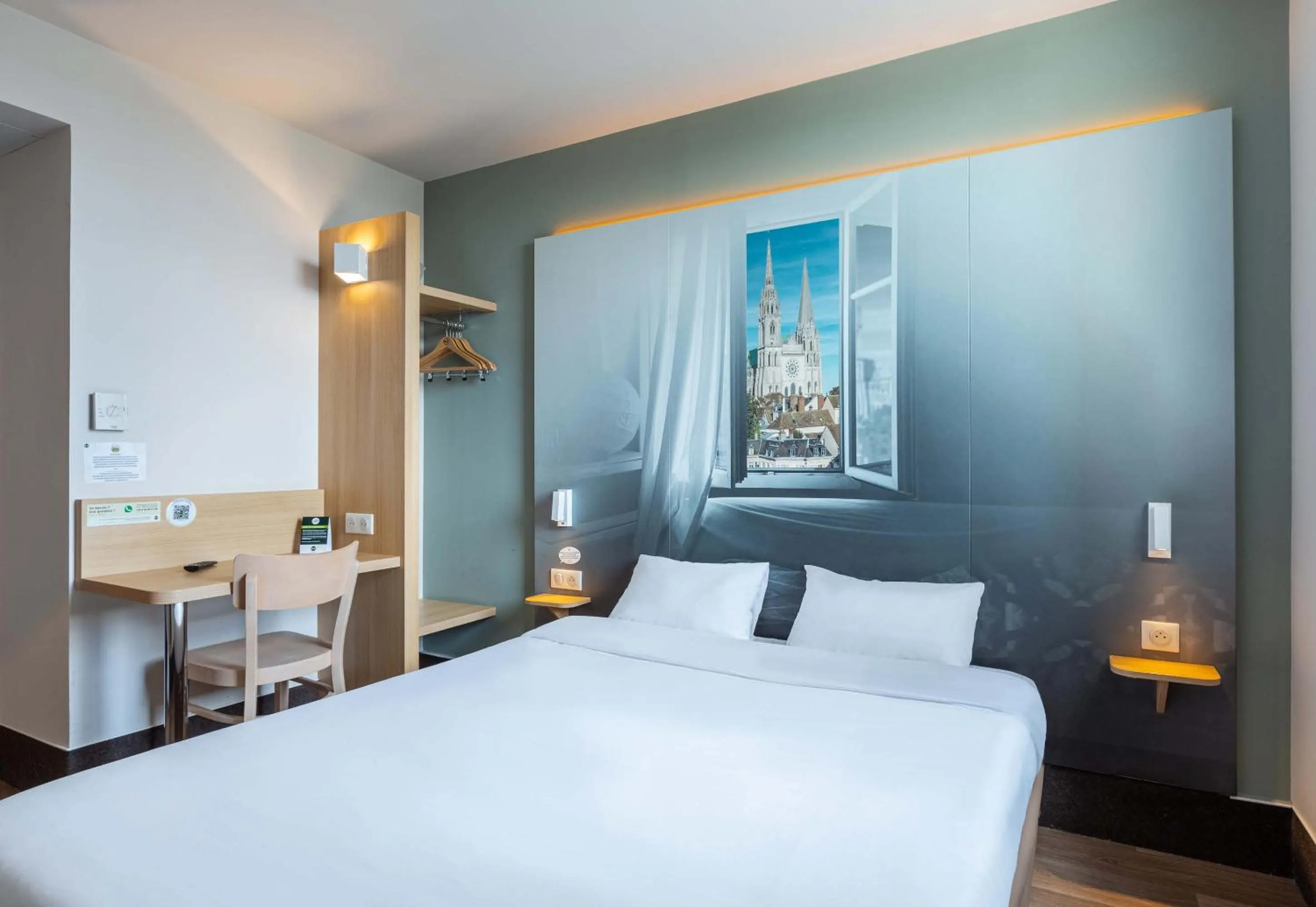 Bedroom, Bed in B&B HOTEL CHARTRES Oceane